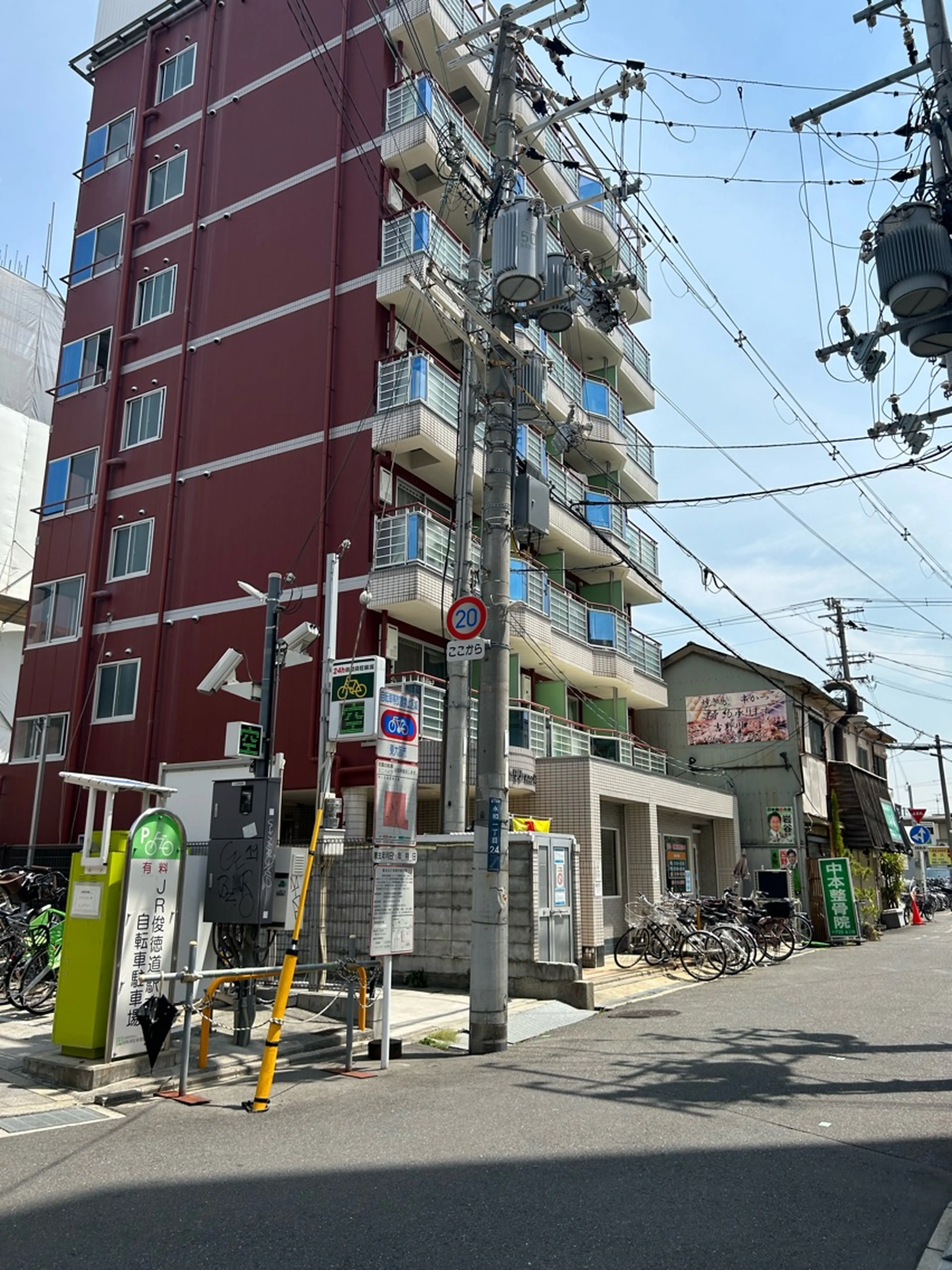 Bell Nailの内観・外観2