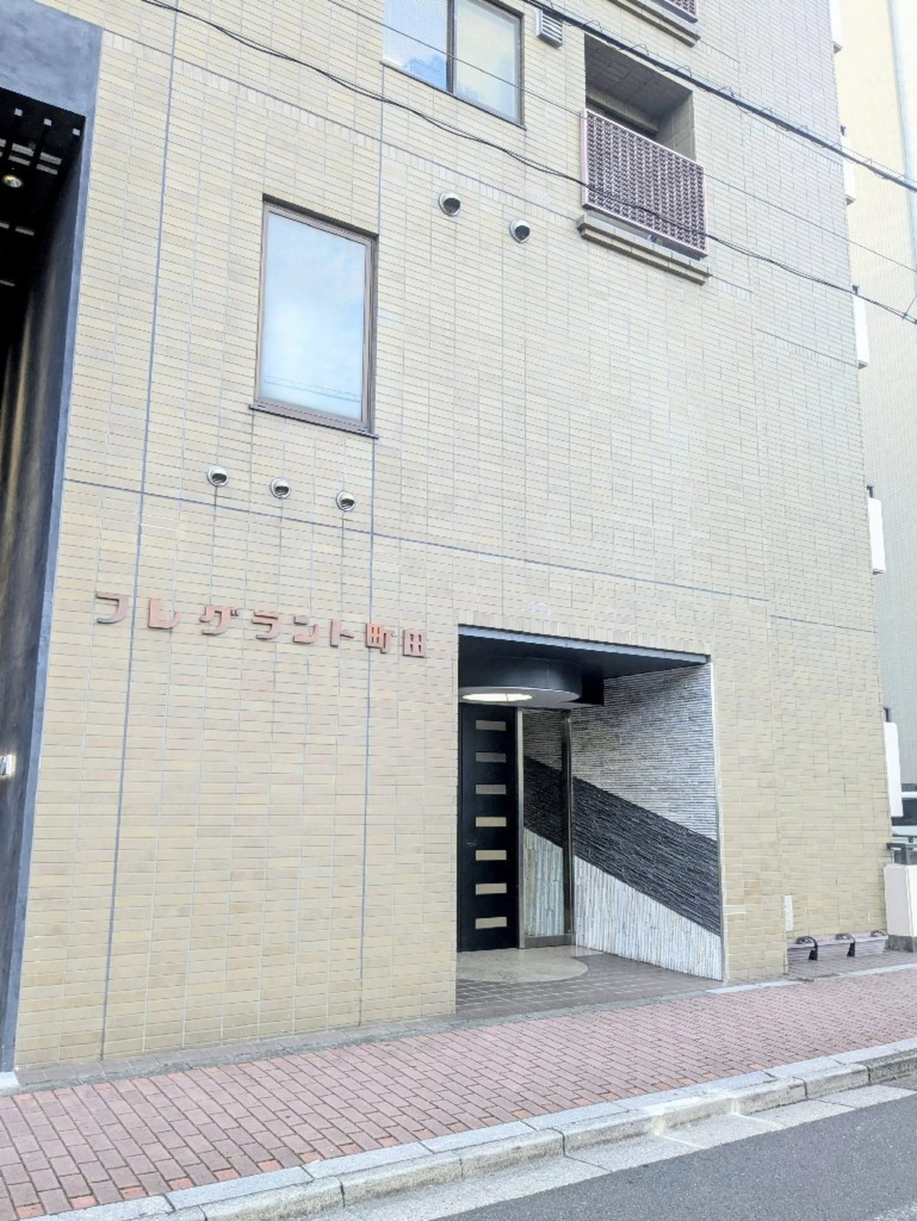 eyelash&nailsalon Relineの内観・外観1