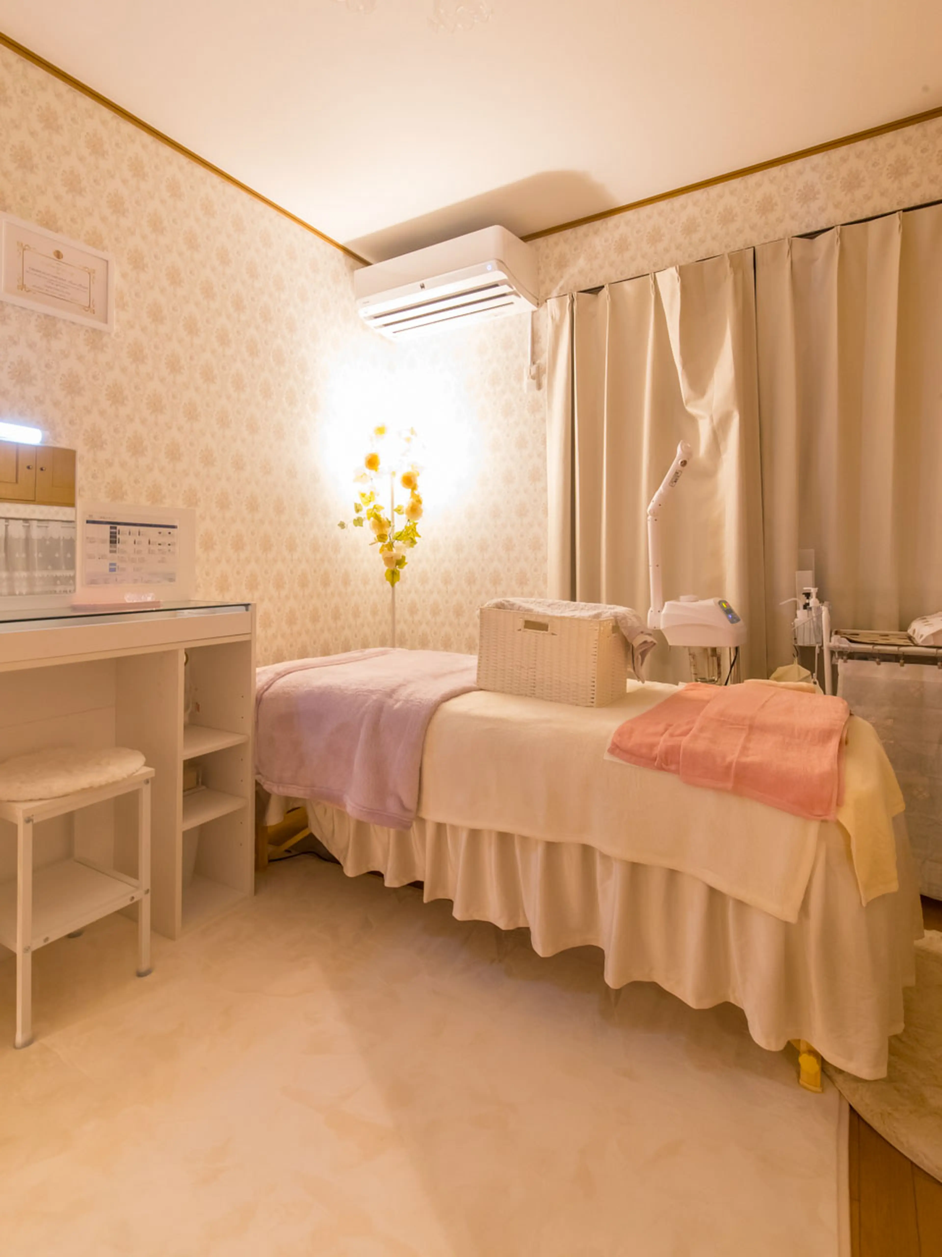 Glossysalon の内観・外観1