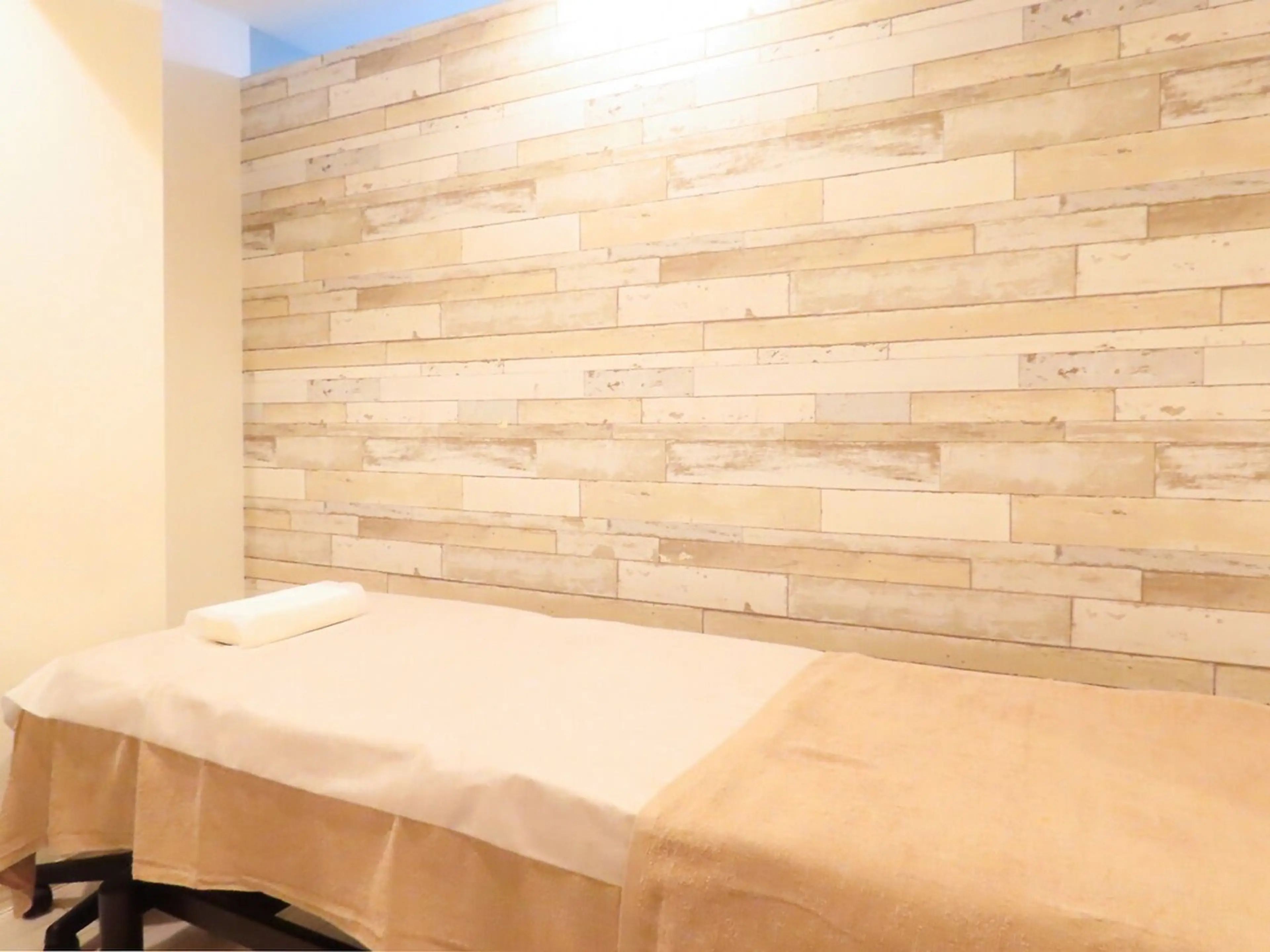 効くラボ新宿店の内観・外観2