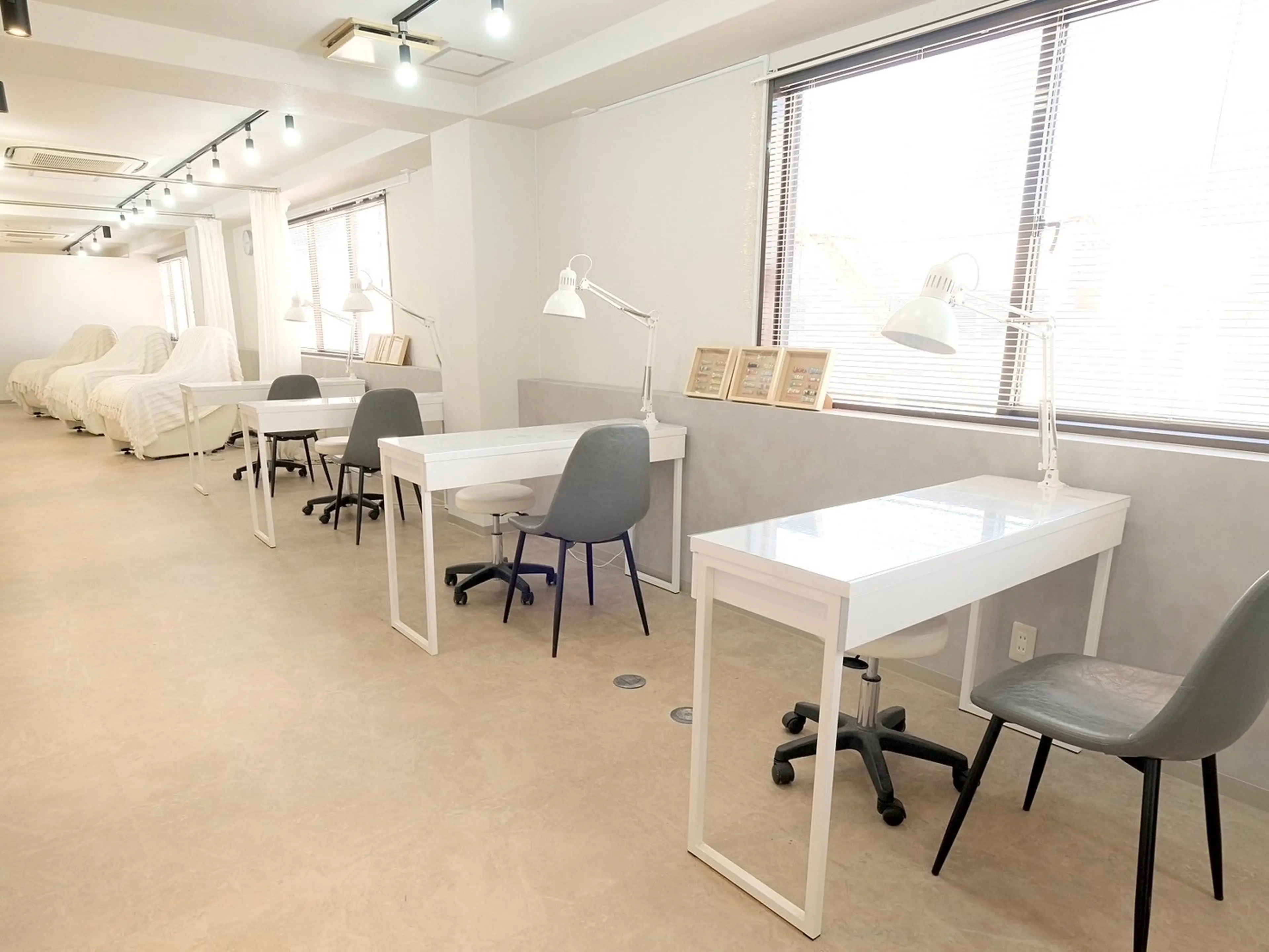 salon salute本店の内観・外観1