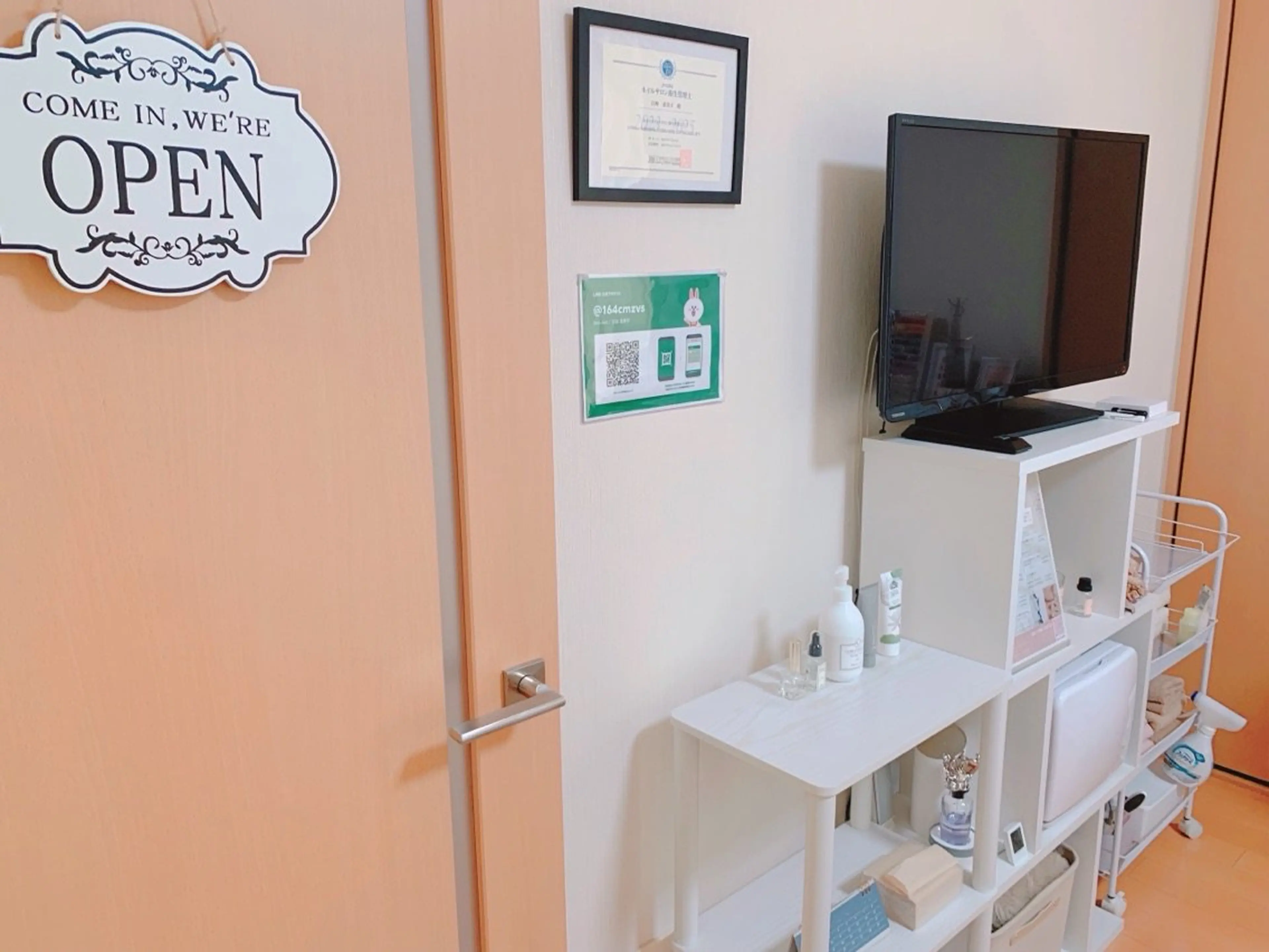 Emi-nailの内観・外観3