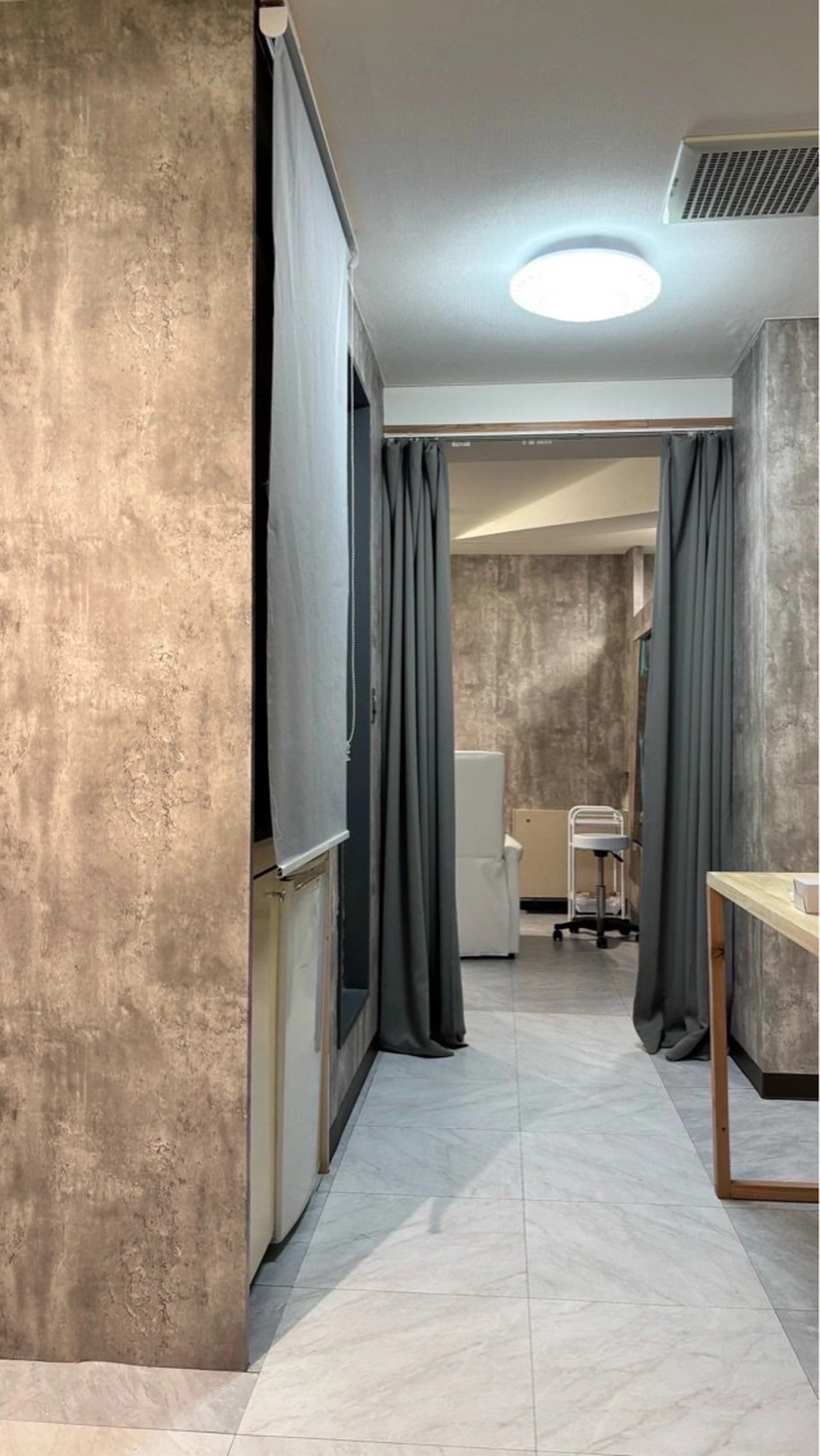 アイブロウサロンeye's新宿店【眉毛専門店】の内観・外観3