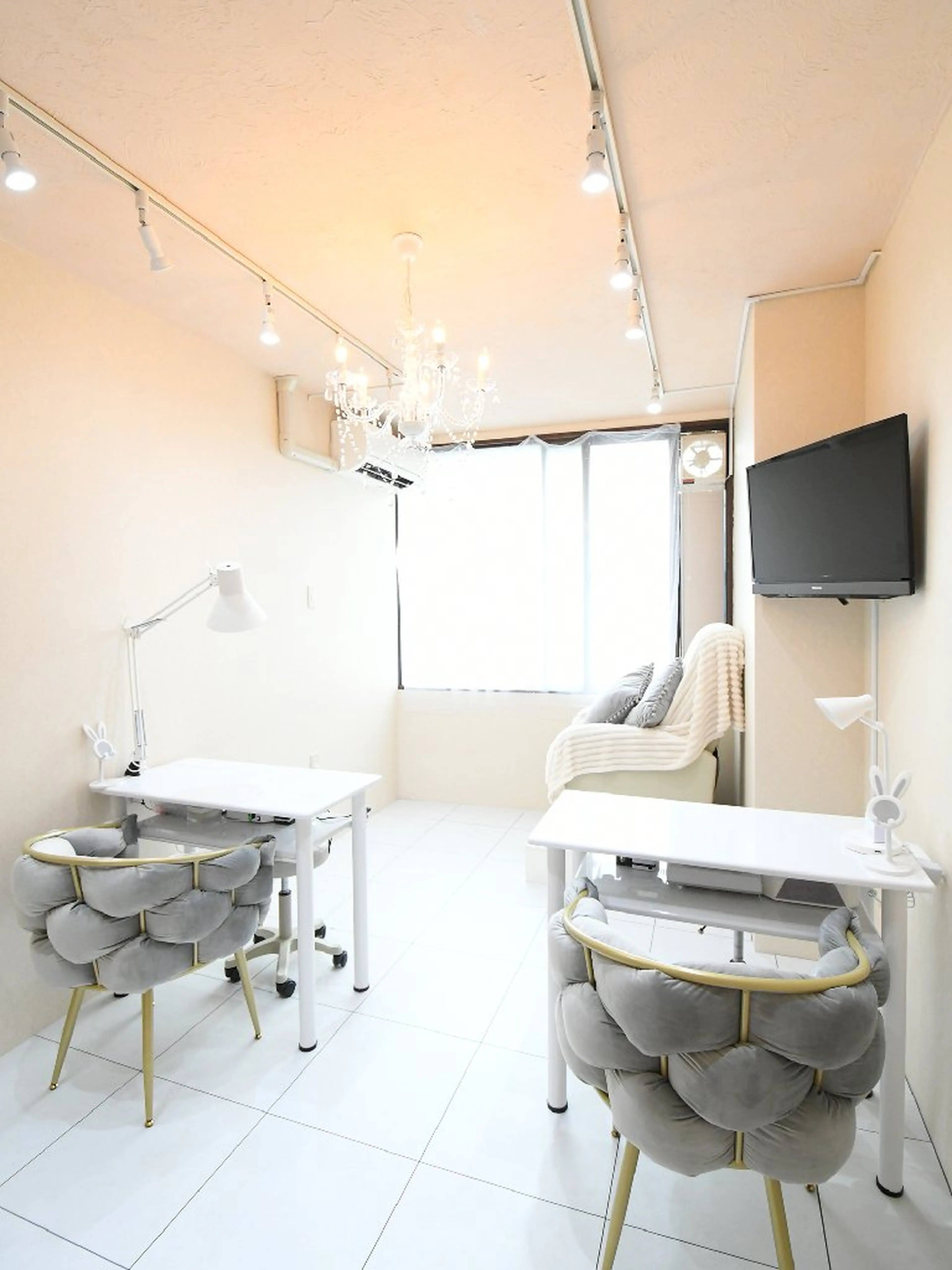 ネイルサロン　ペティーユの内観・外観1