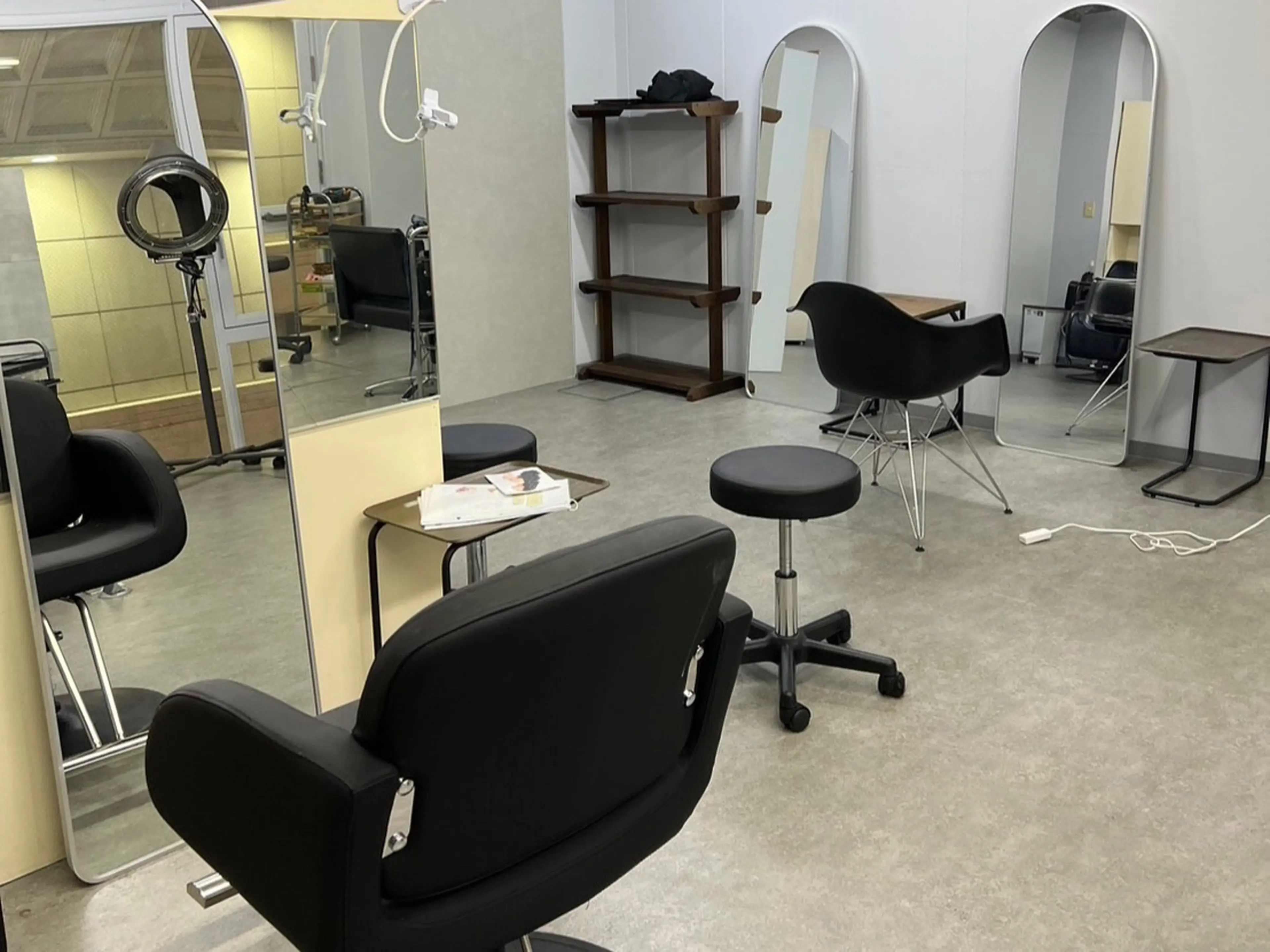 Real me 上通り店の内観・外観2