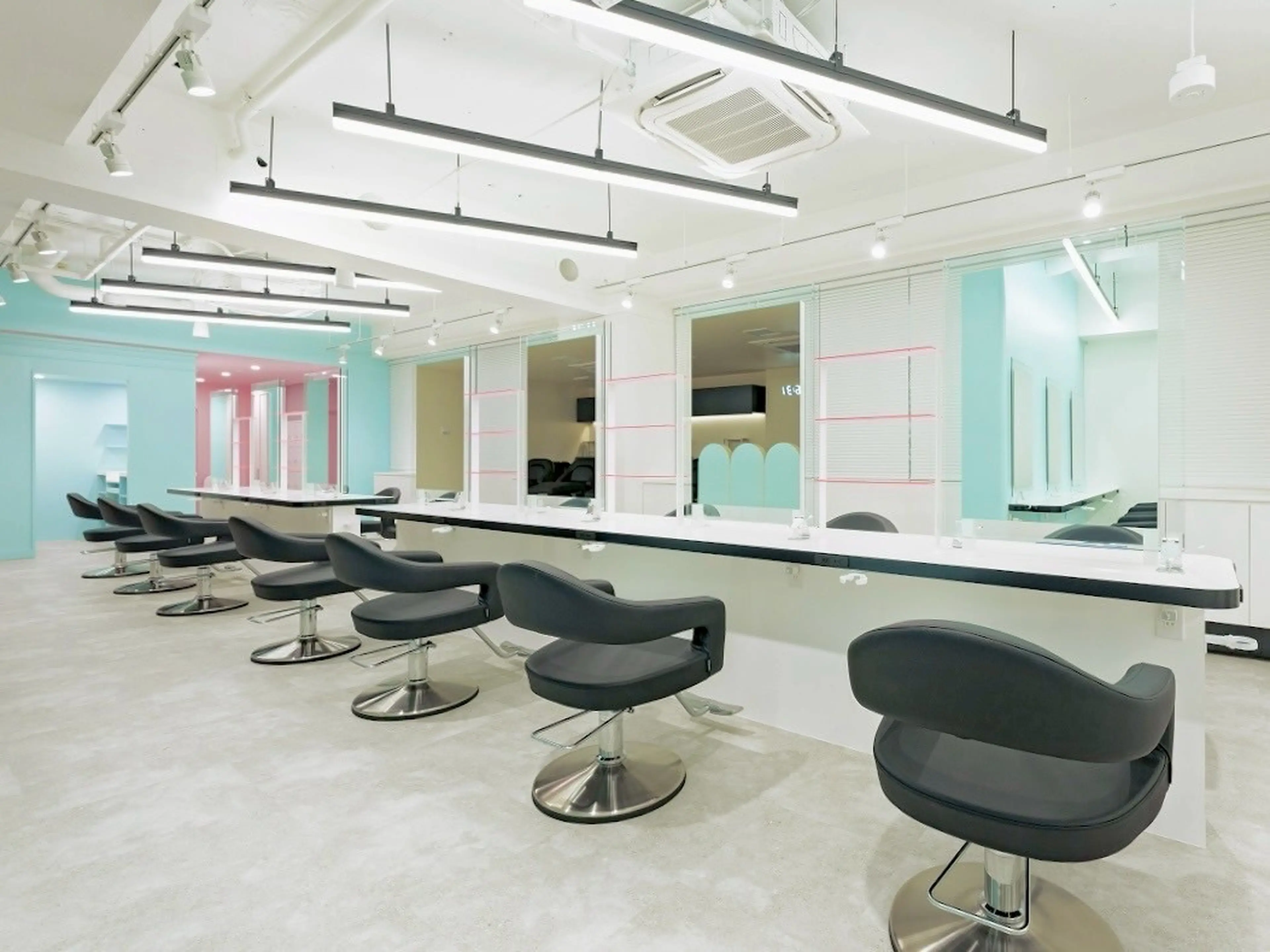 THEATER SENDAIの内観・外観2