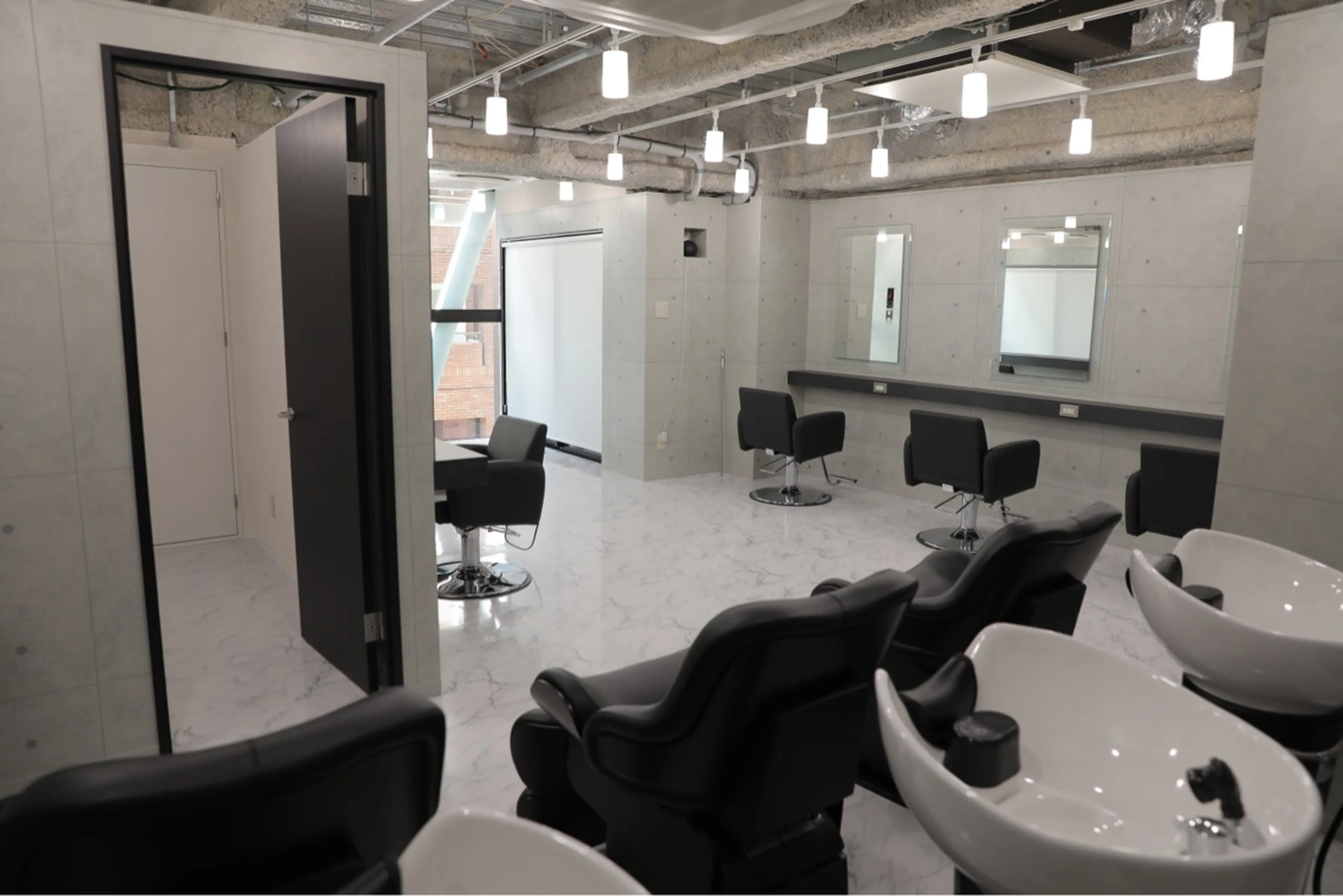 Endearing【エンディアリング】の内観・外観3