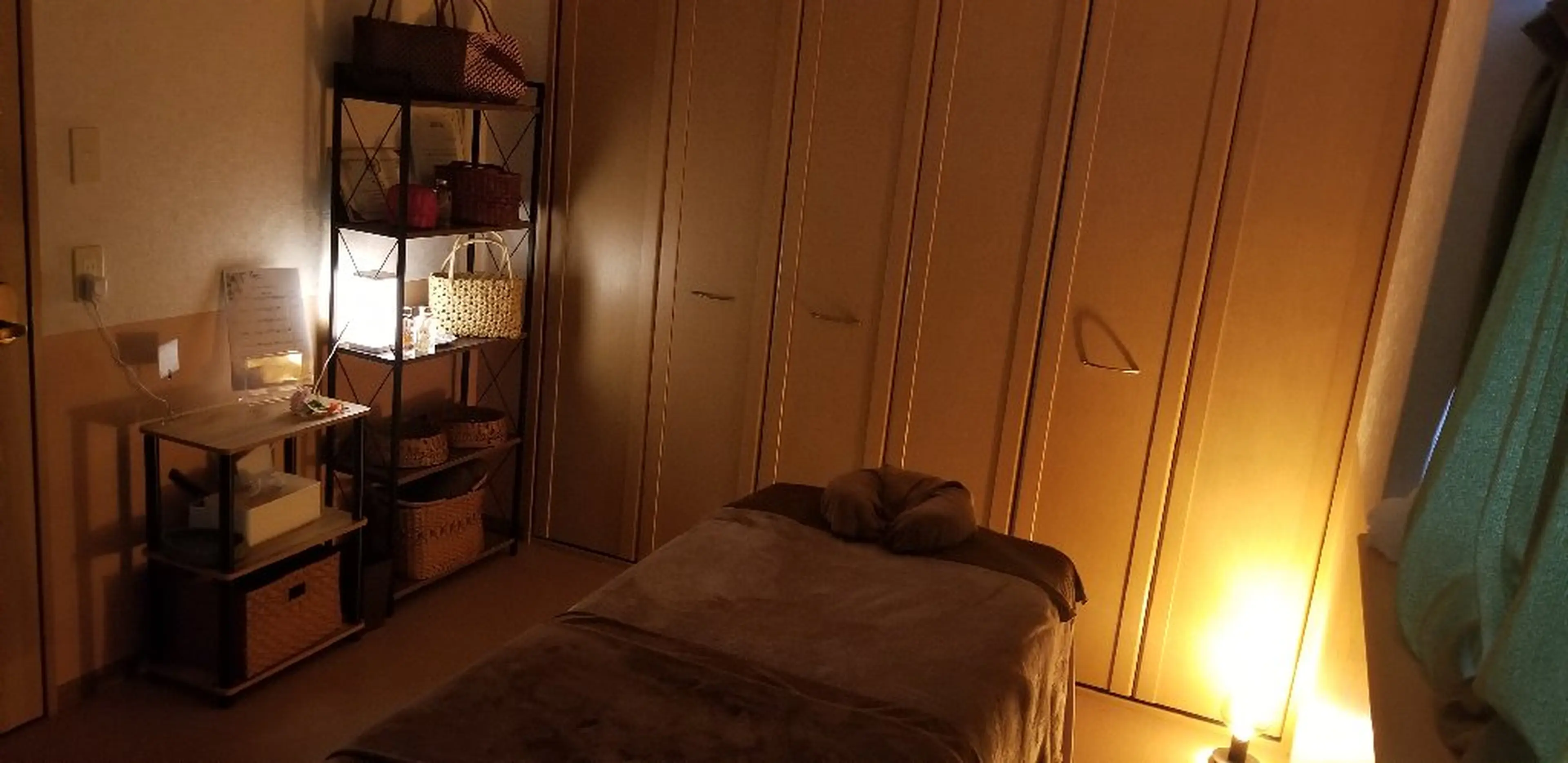 リラクゼーションサロン　Healing&Peaceの内観・外観1