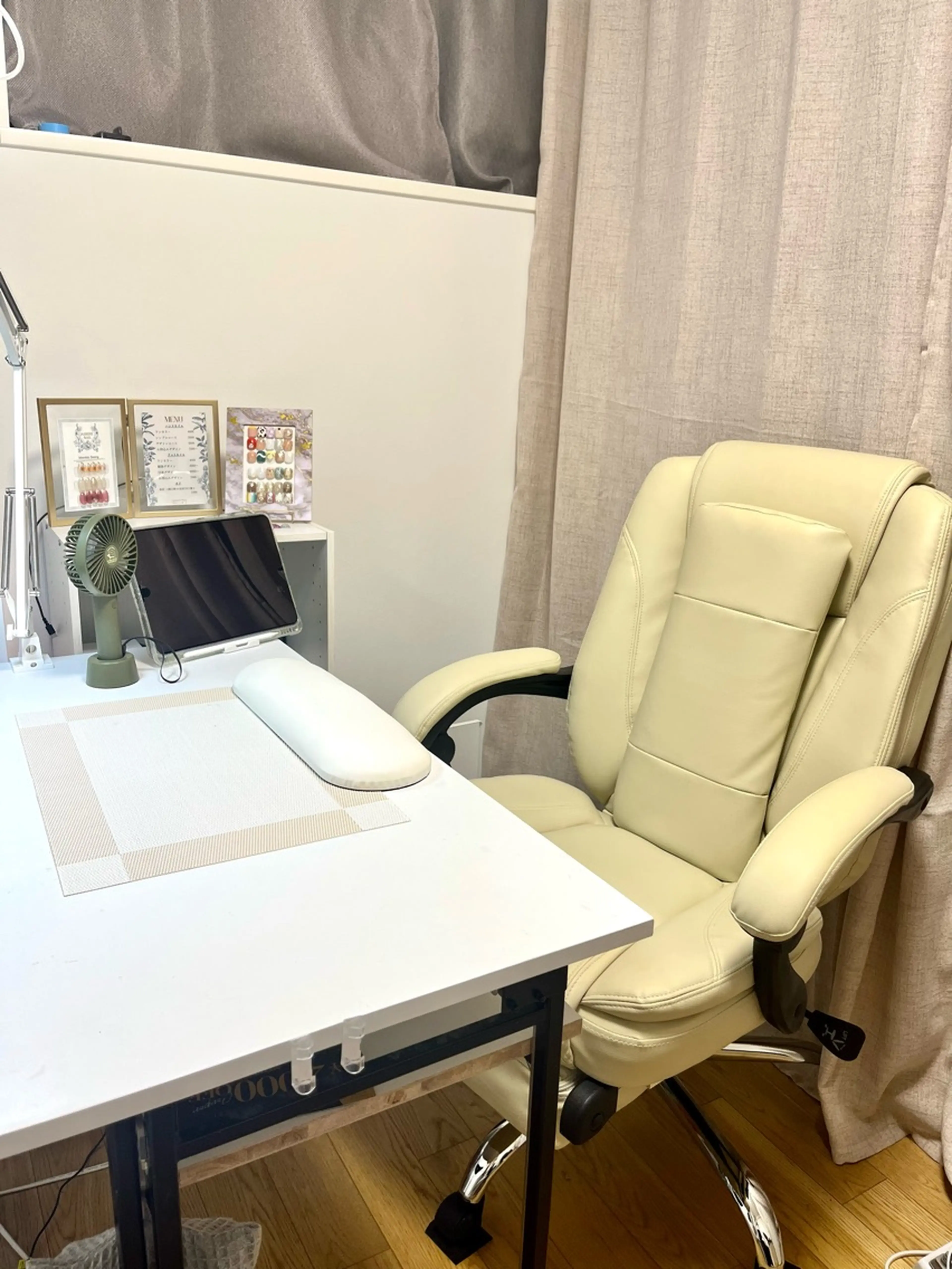 Jasmine NAILの内観・外観1