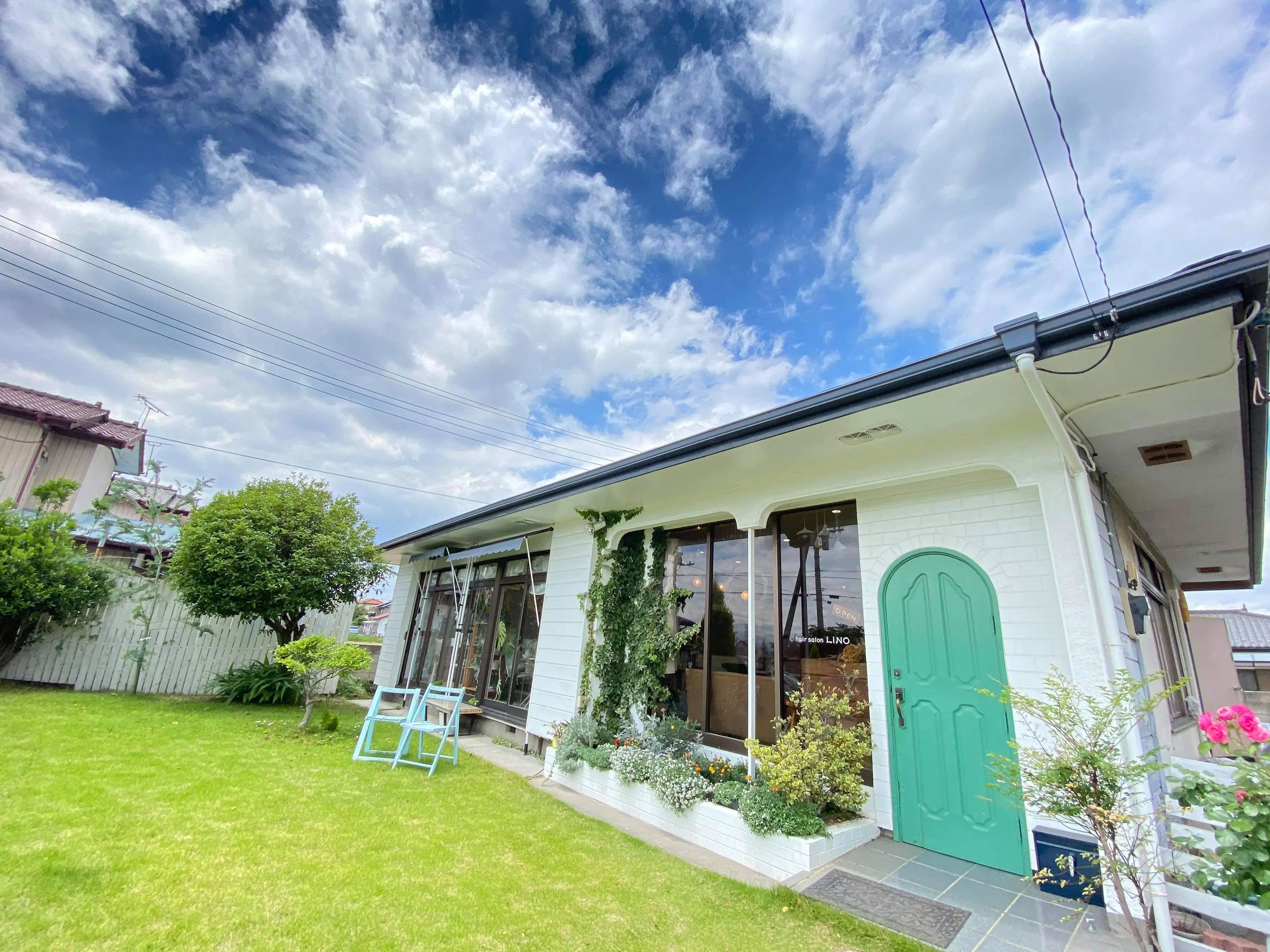 hair salon LiNOの内観・外観1