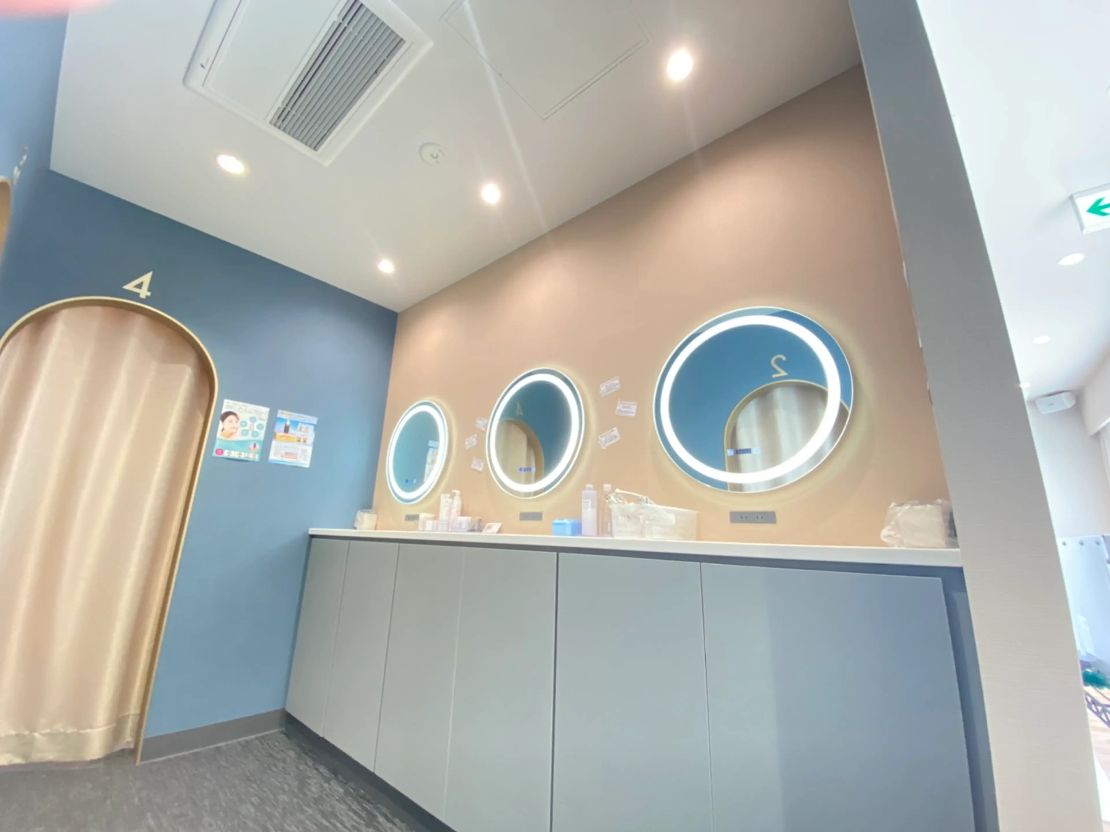 B-st.下北沢店の内観・外観2