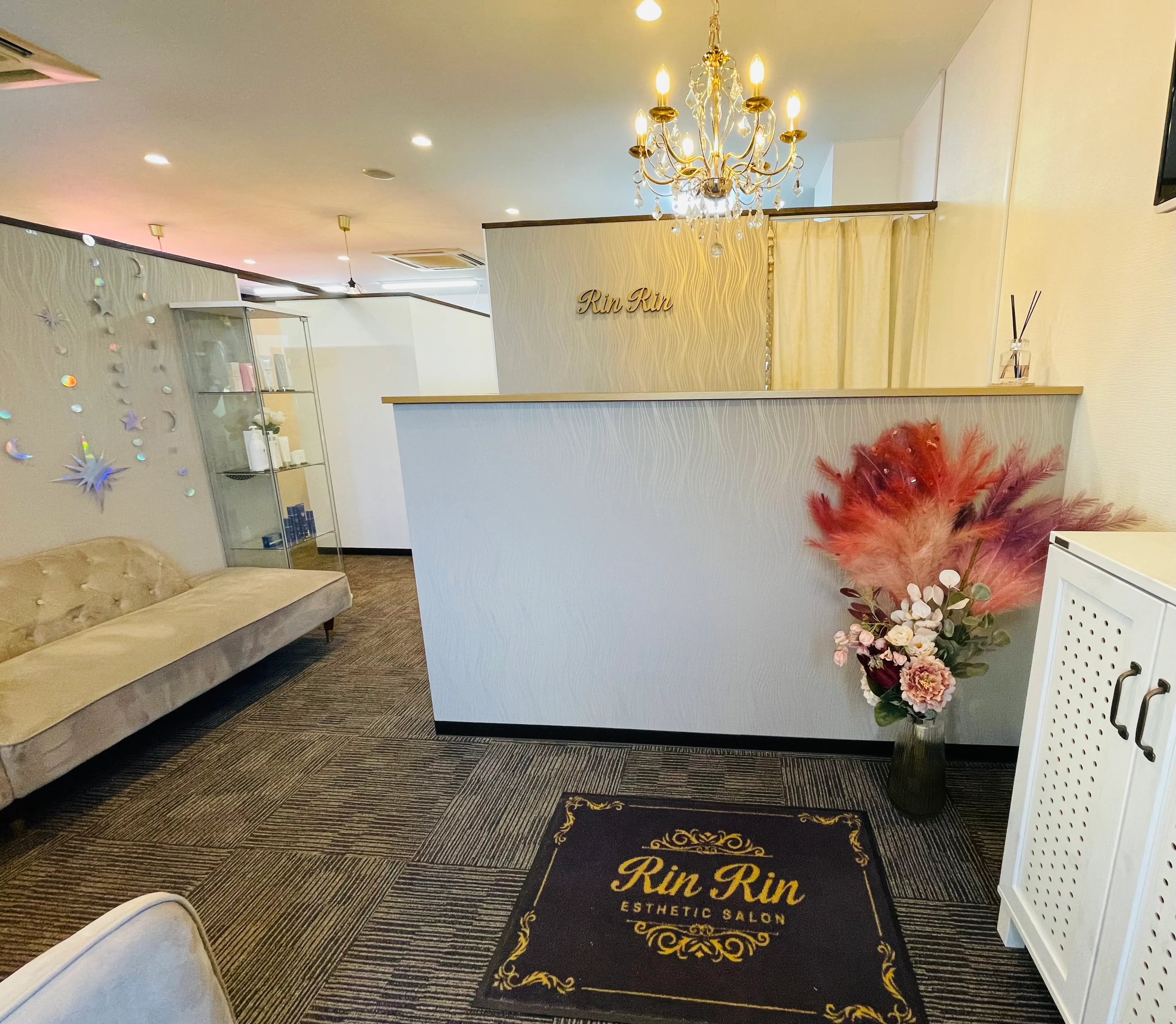 脱毛サロンリンリン甲府店の内観・外観1