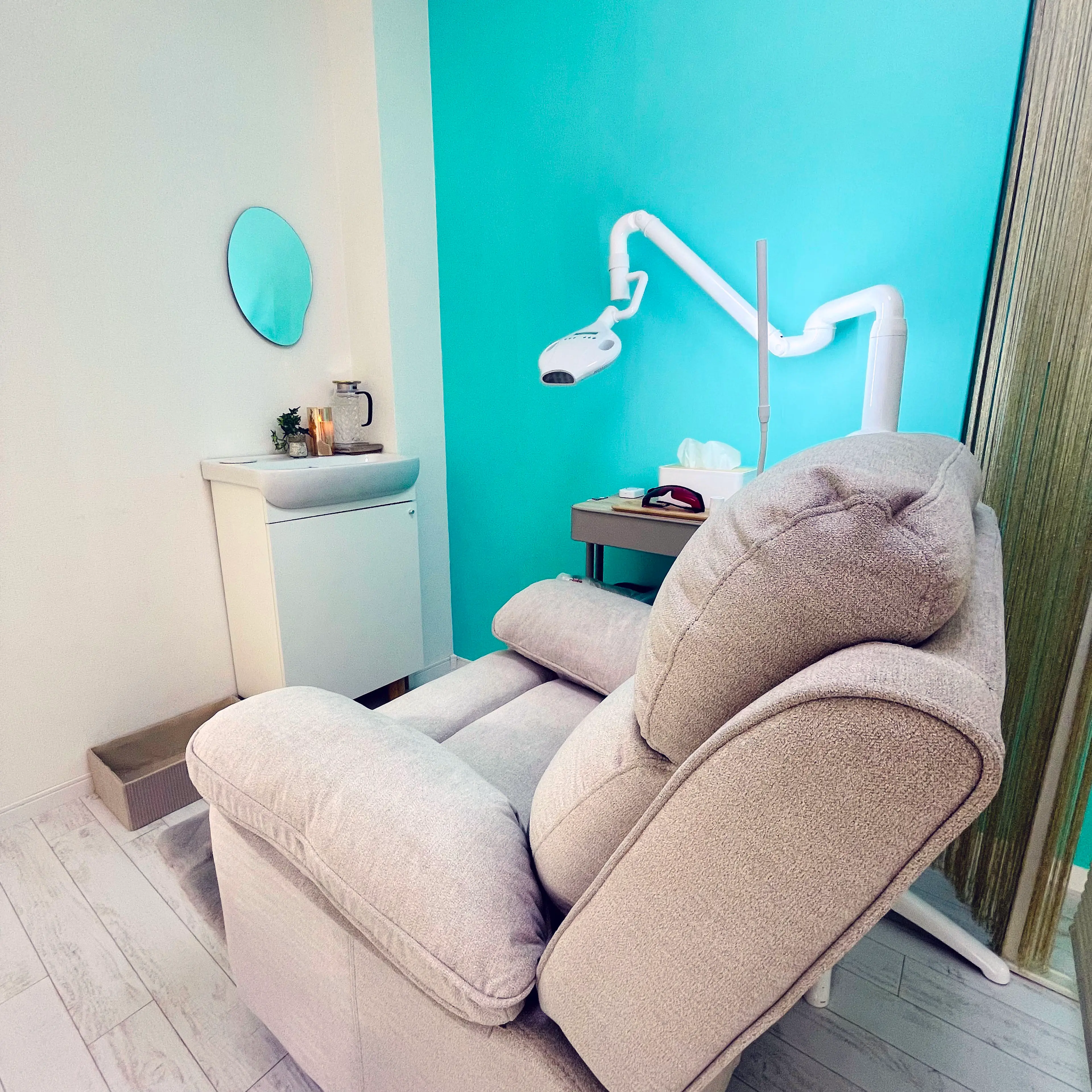 nomamaホワイトニング大宮店の内観・外観1