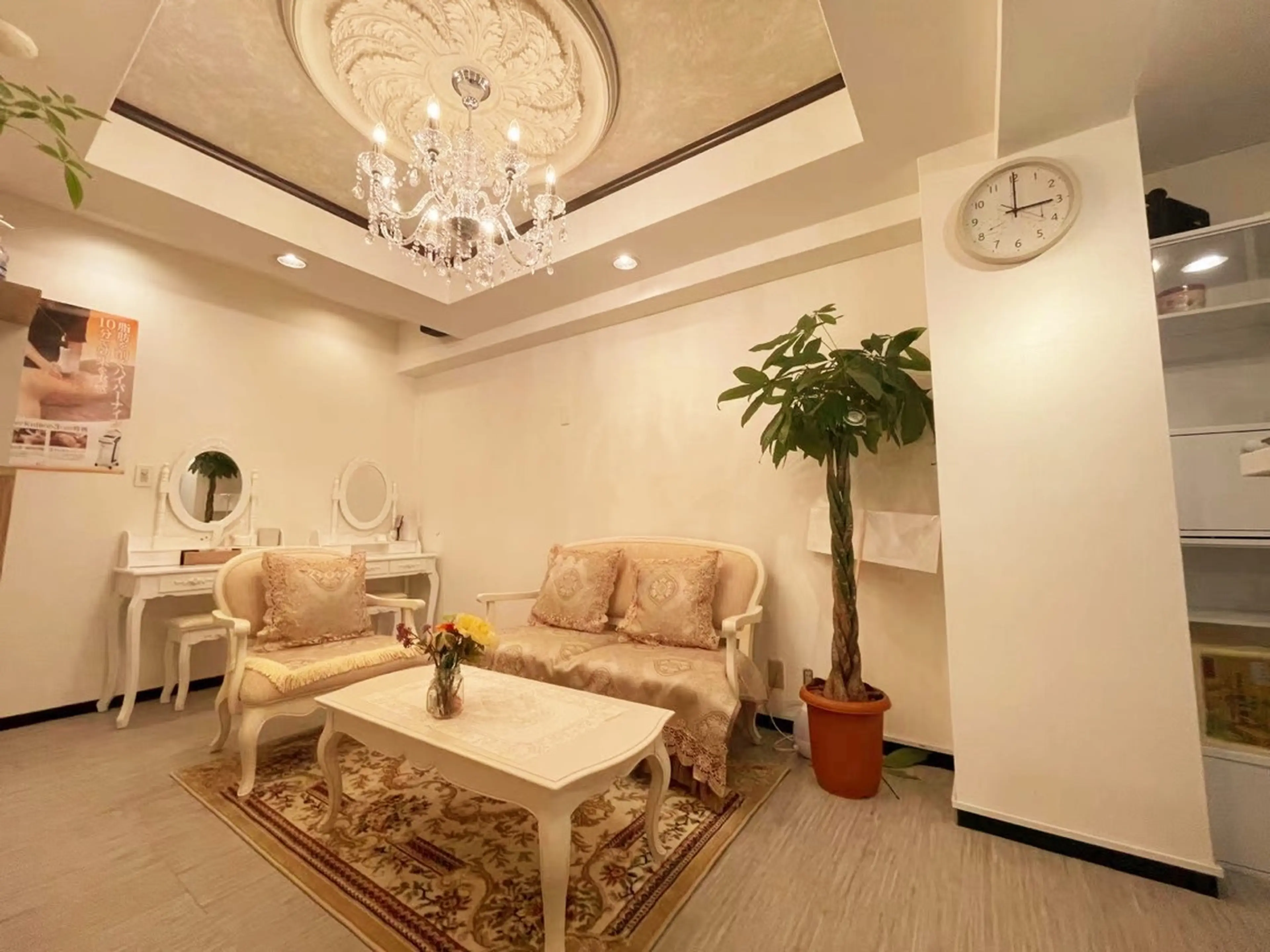 柚那美池袋店の内観・外観1