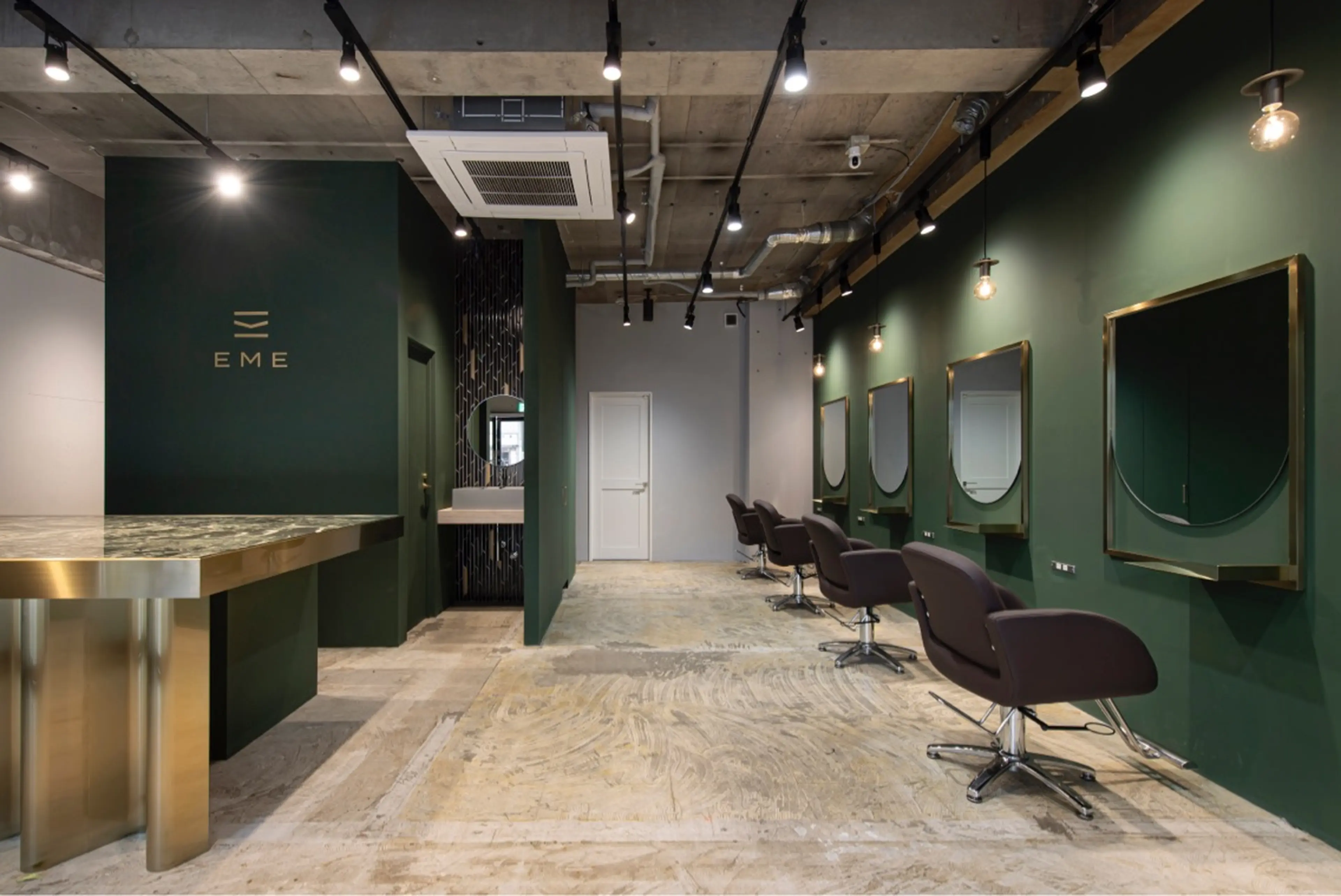 EMEの内観・外観2