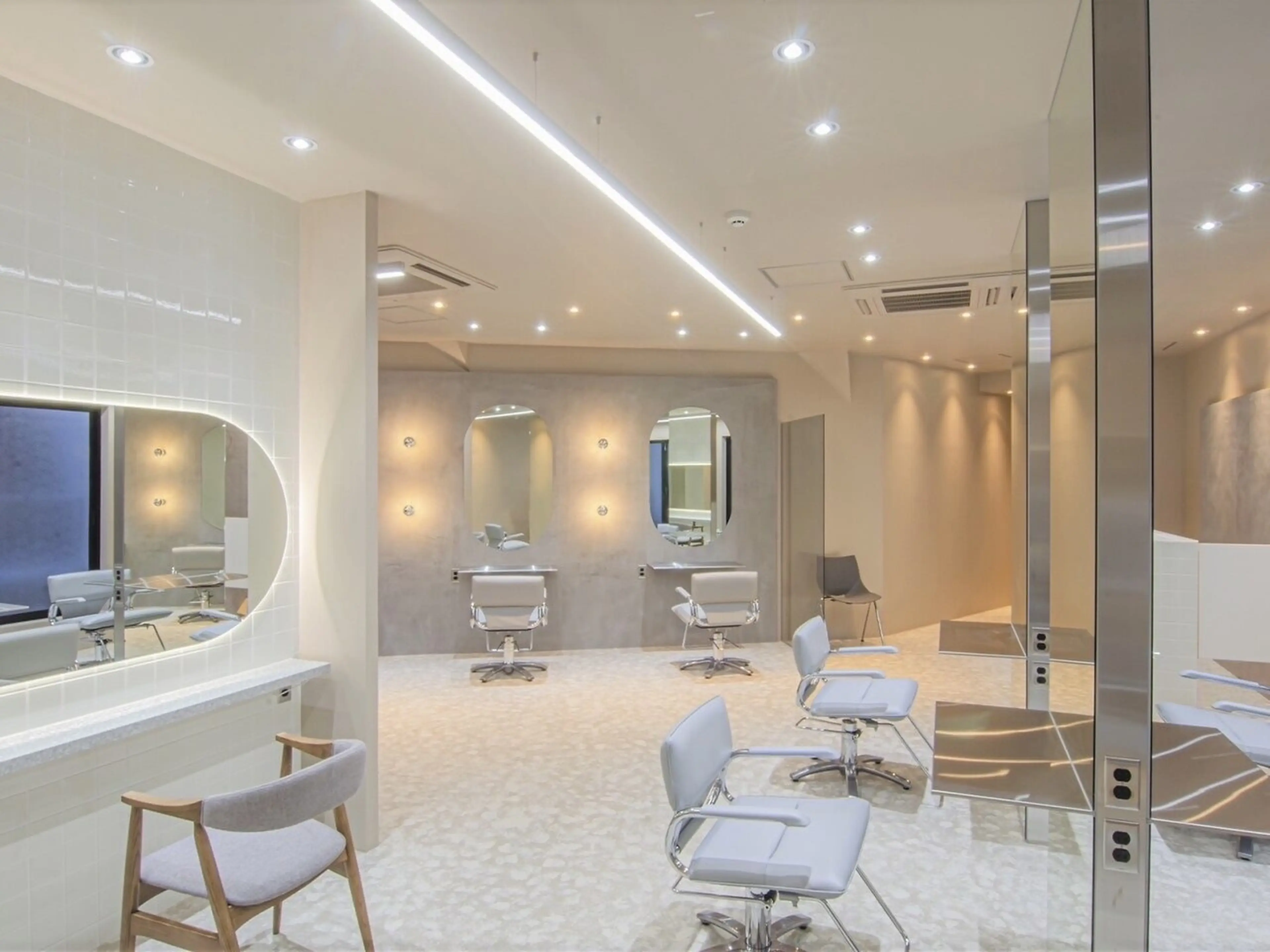 Zina 梅田茶屋町の内観・外観2