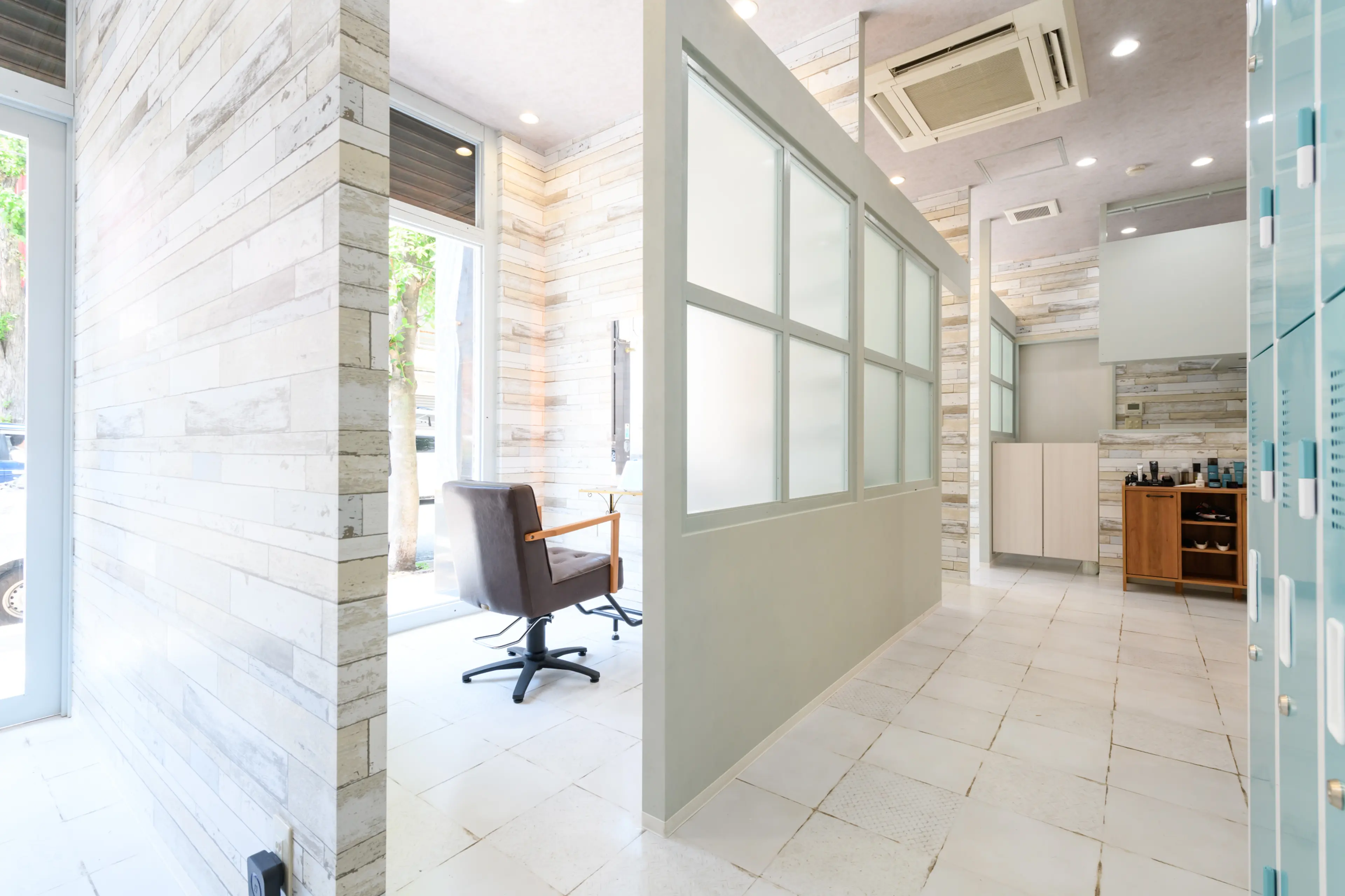 髪質改善 個室美容室 αlba HANARE 横浜 美容院 （関内） 【アルバ ハナレ】の内観・外観1