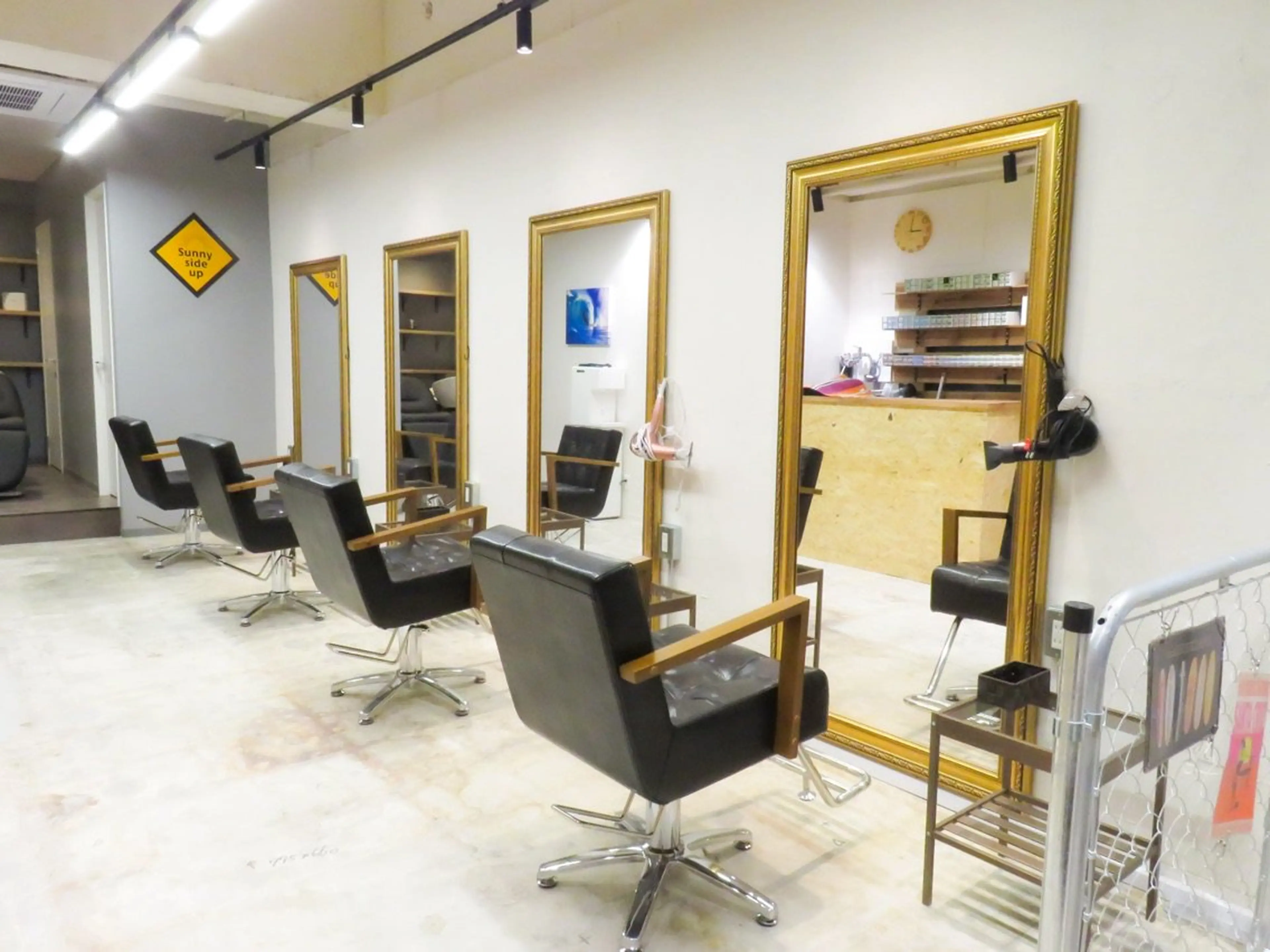 Sunny side upの内観・外観2