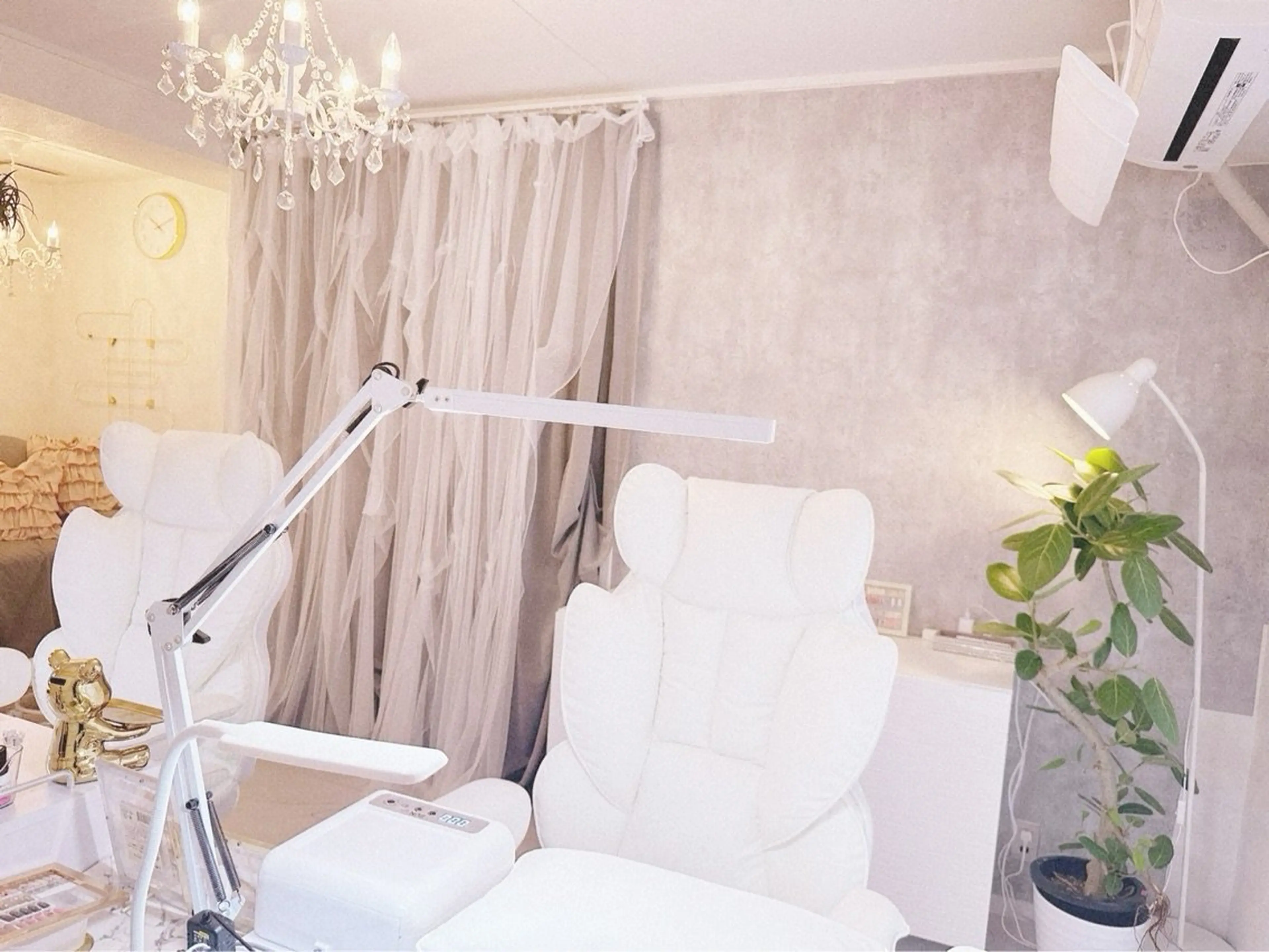 フィルインネイルサロンMOANIHiroo 恵比寿店の内観・外観1