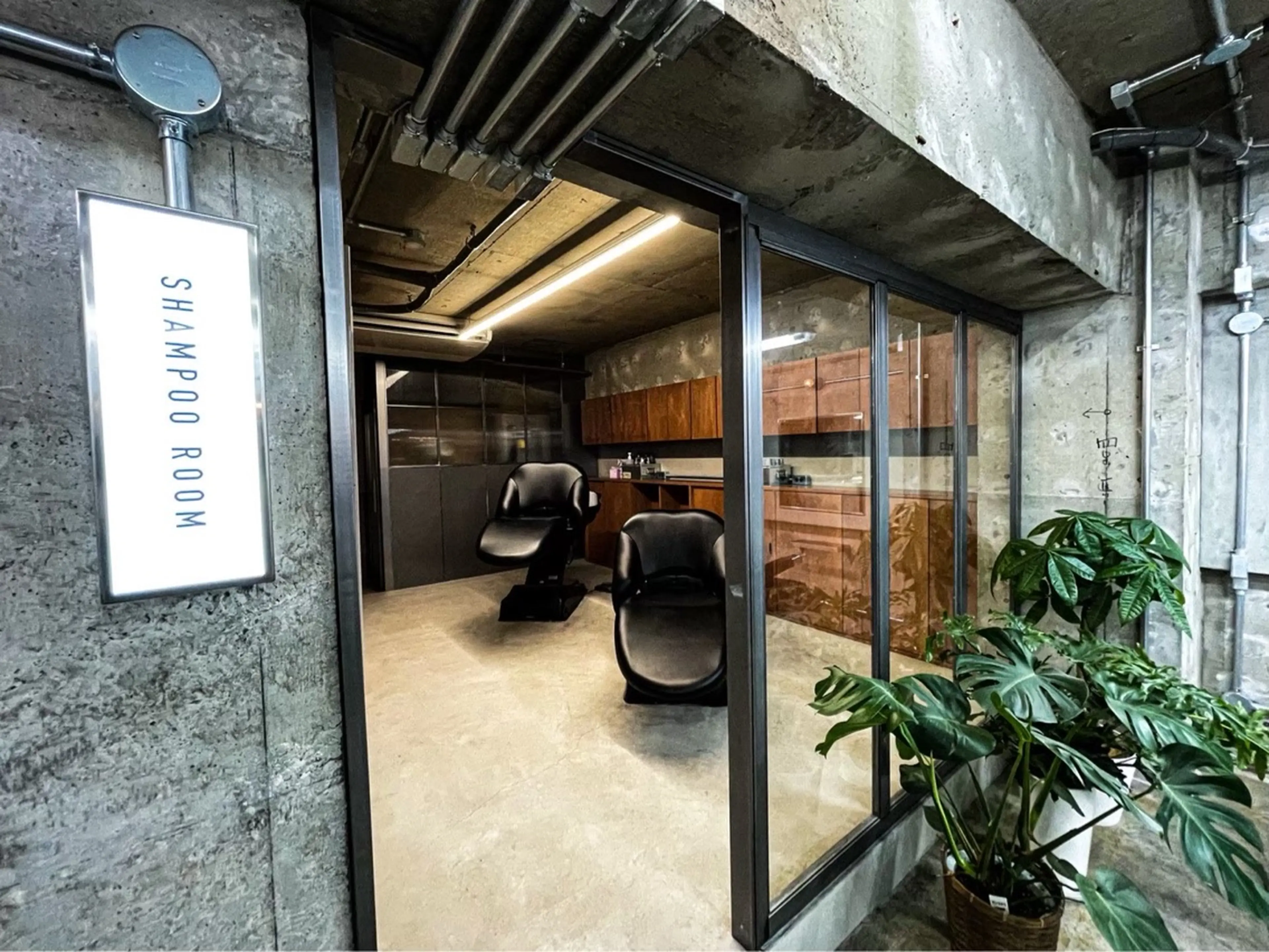 Lond GULLMANの内観・外観2