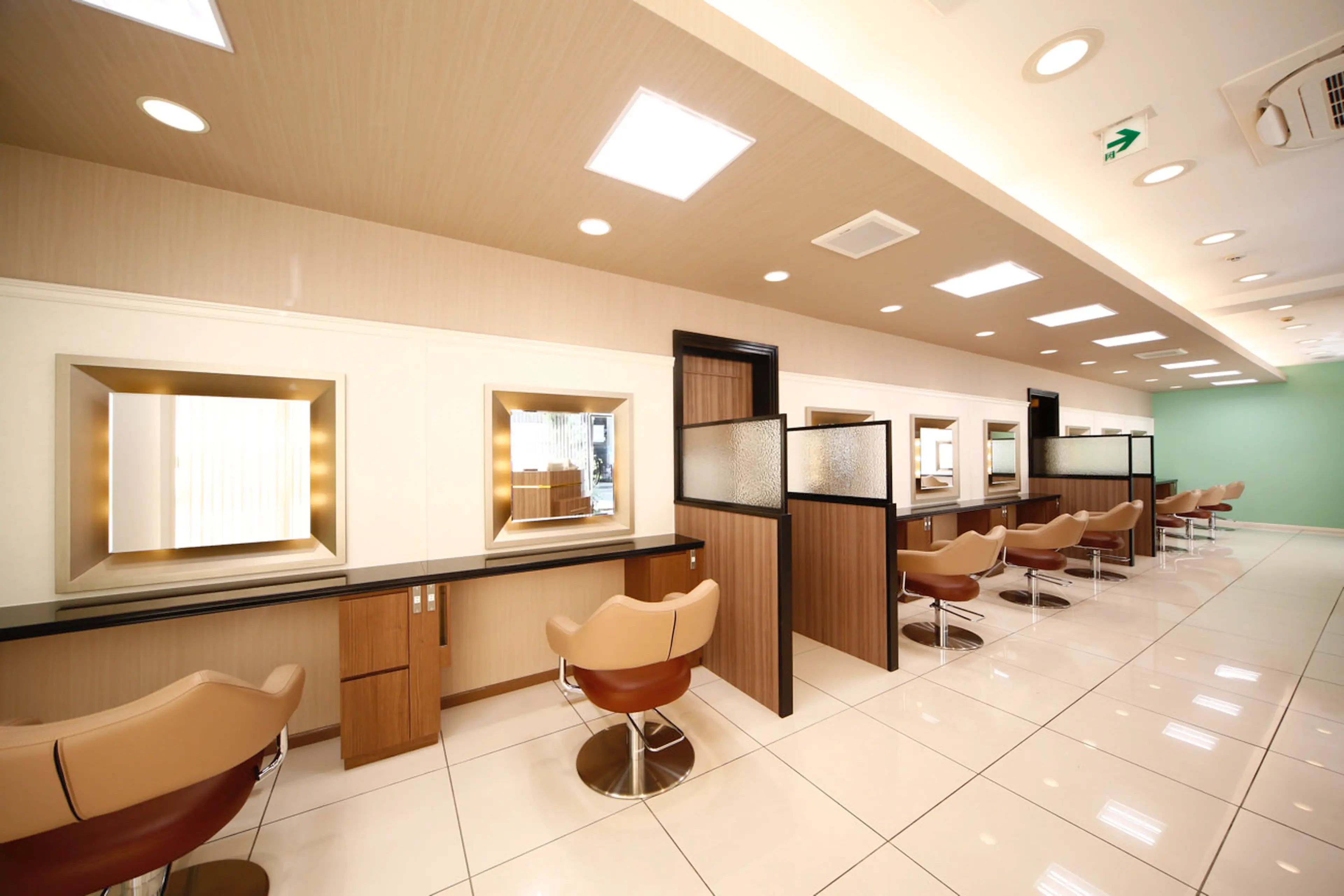 Ａｓｈ西川口店の内観・外観2