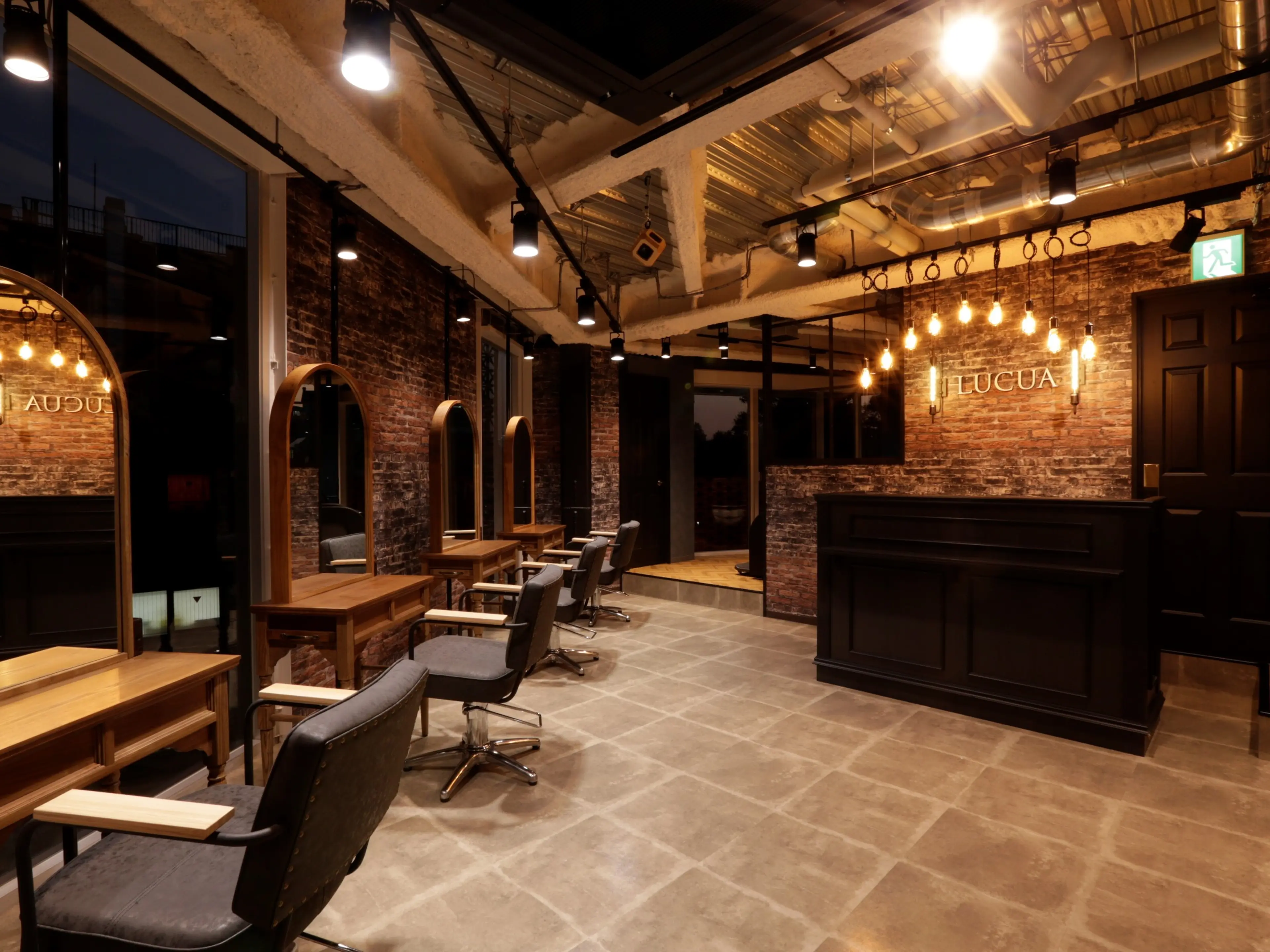 LUCUAの内観・外観1