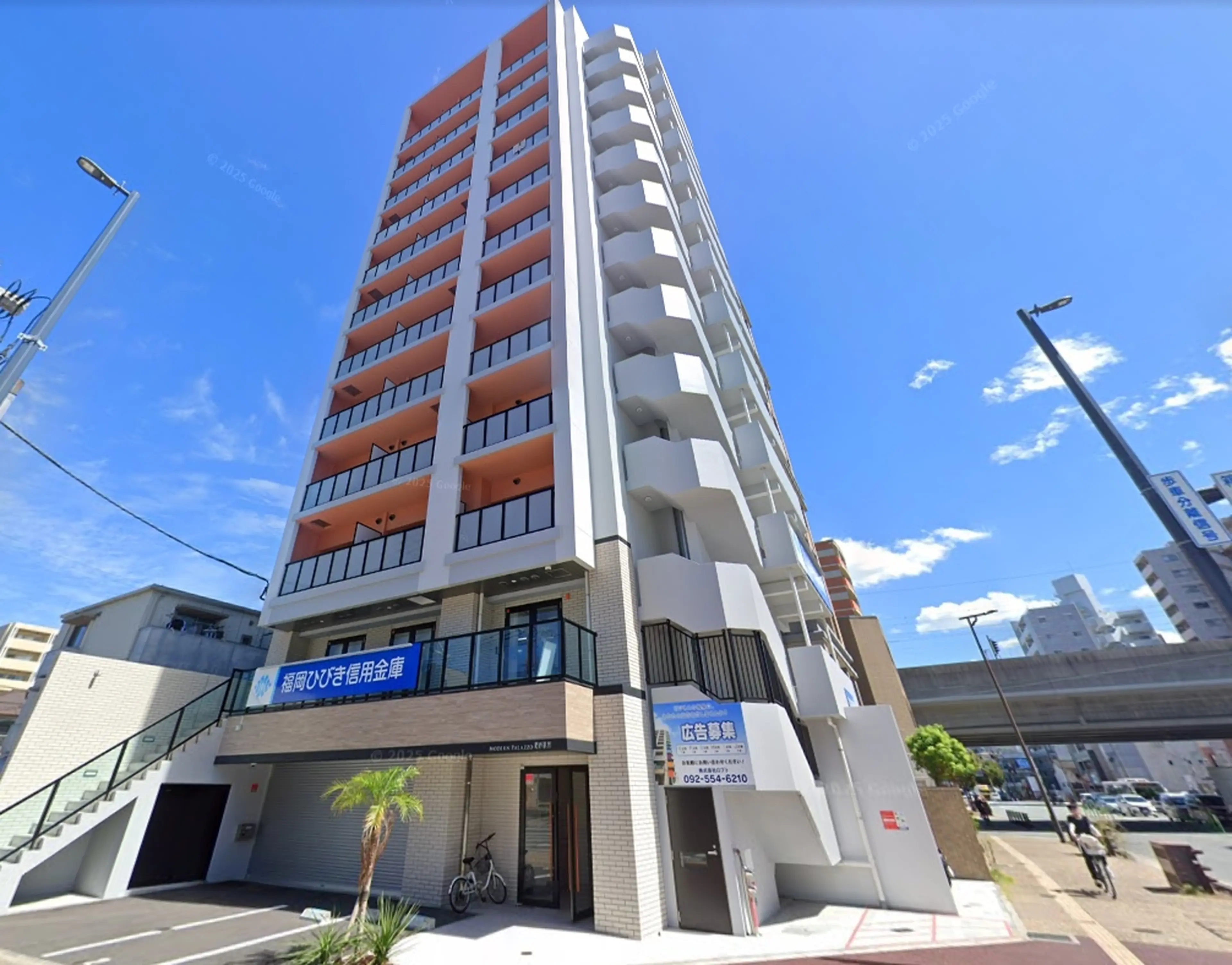 Laciel箱崎店の内観・外観1