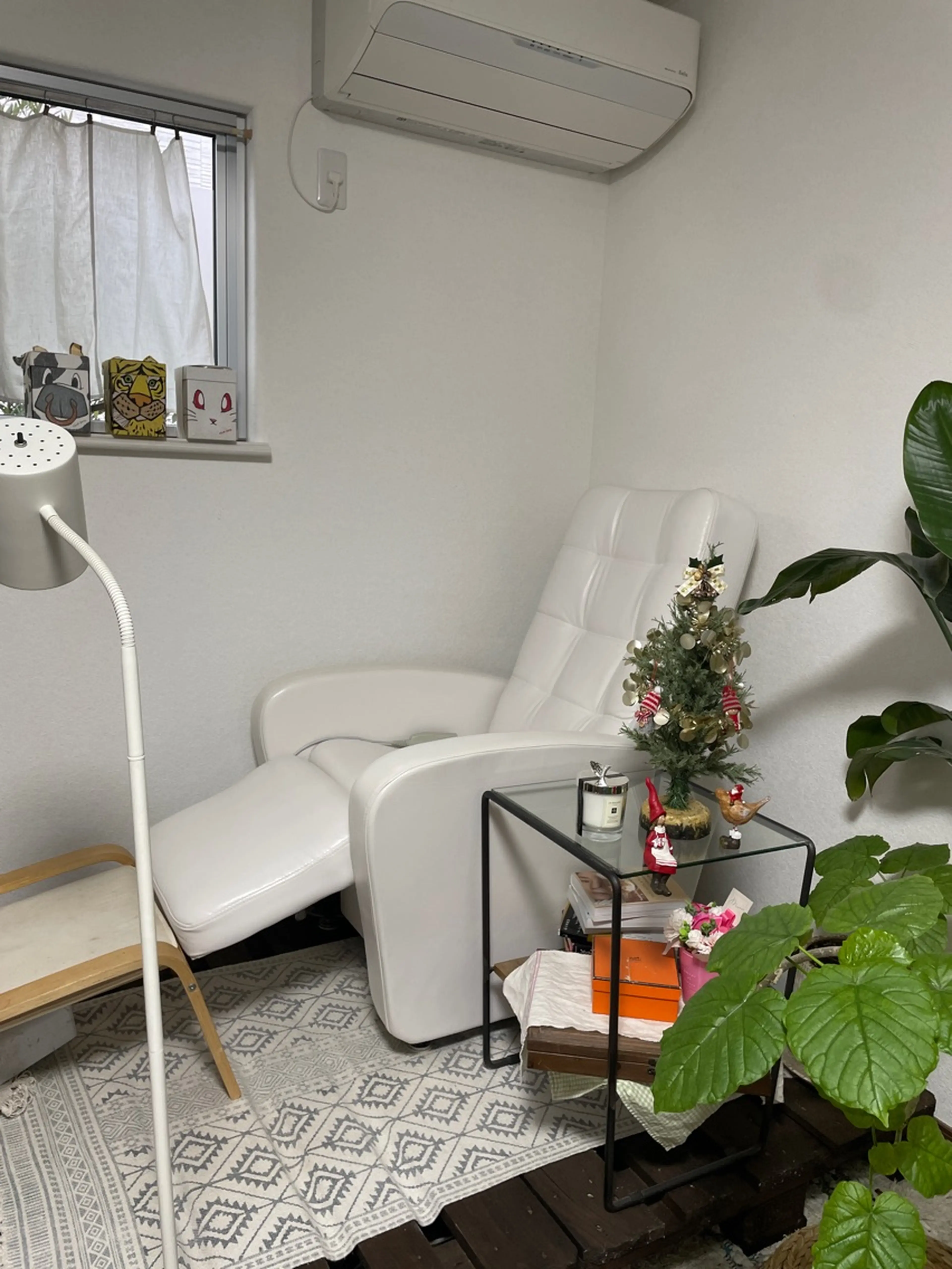 AKIHCOT  NAILSの内観・外観3