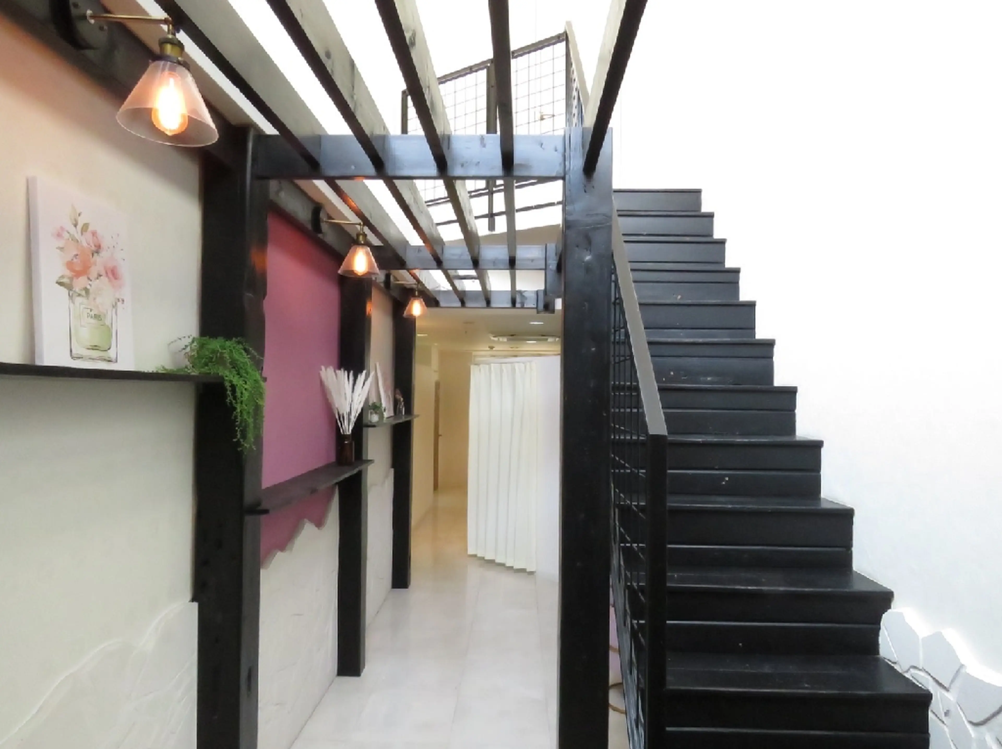 Y's salonの内観・外観1