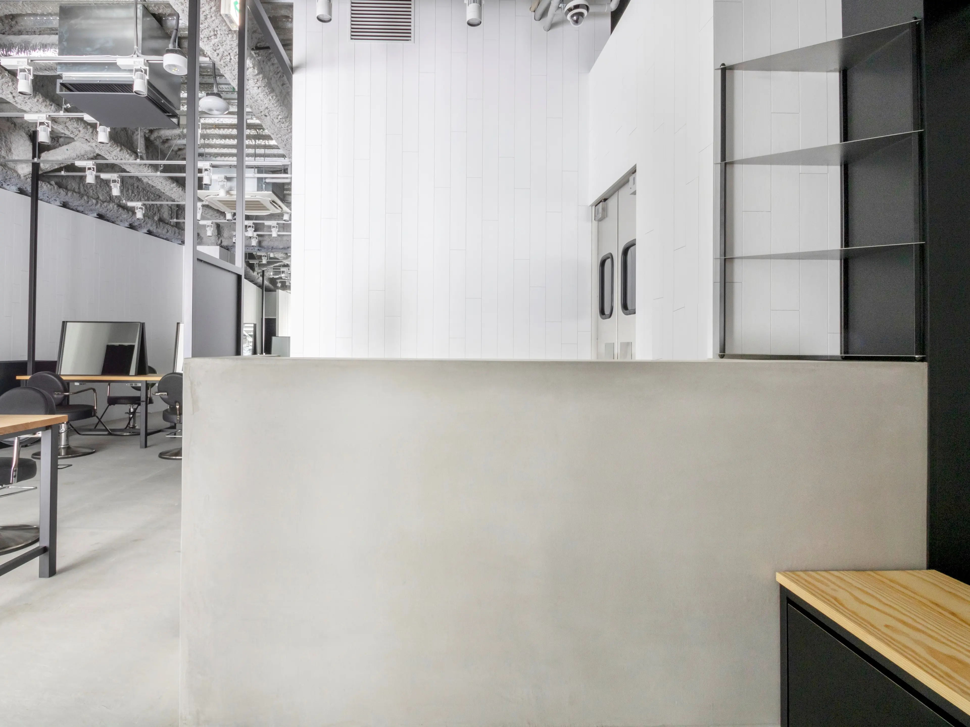 ITbyALBUM浦和店の内観・外観2