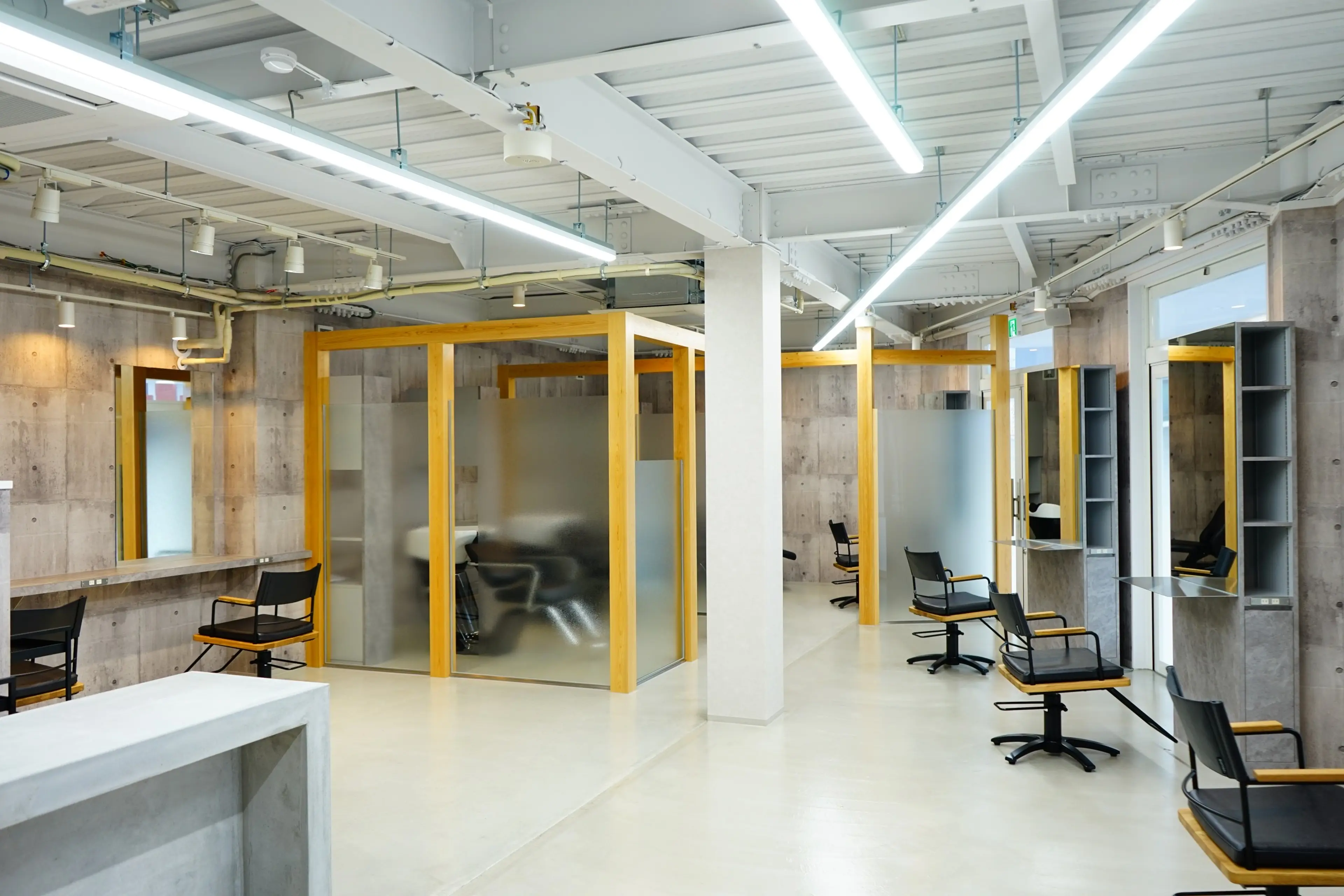 ELIGHTの内観・外観2