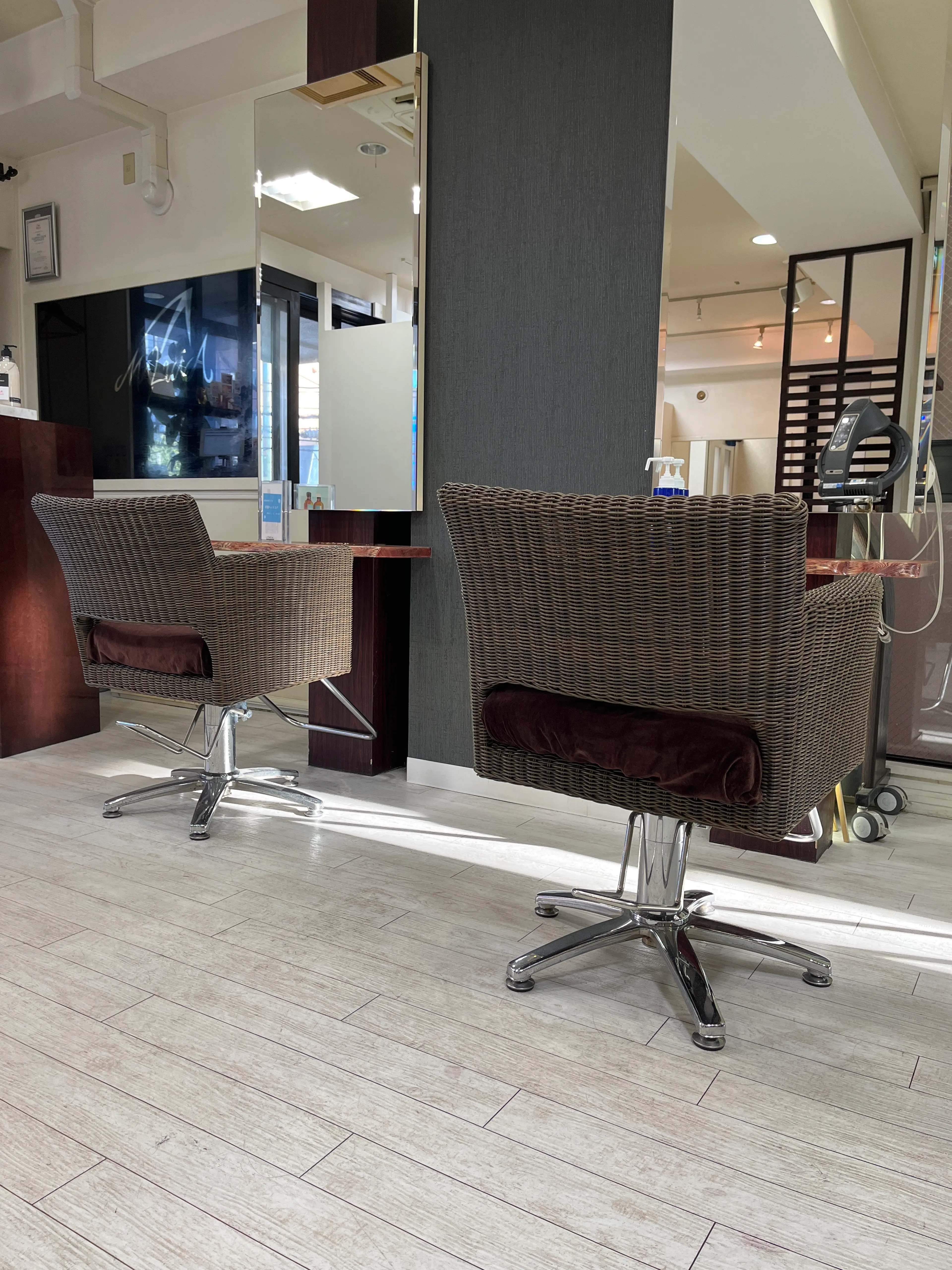 HAIR MAKE MALUNA本店の内観・外観2