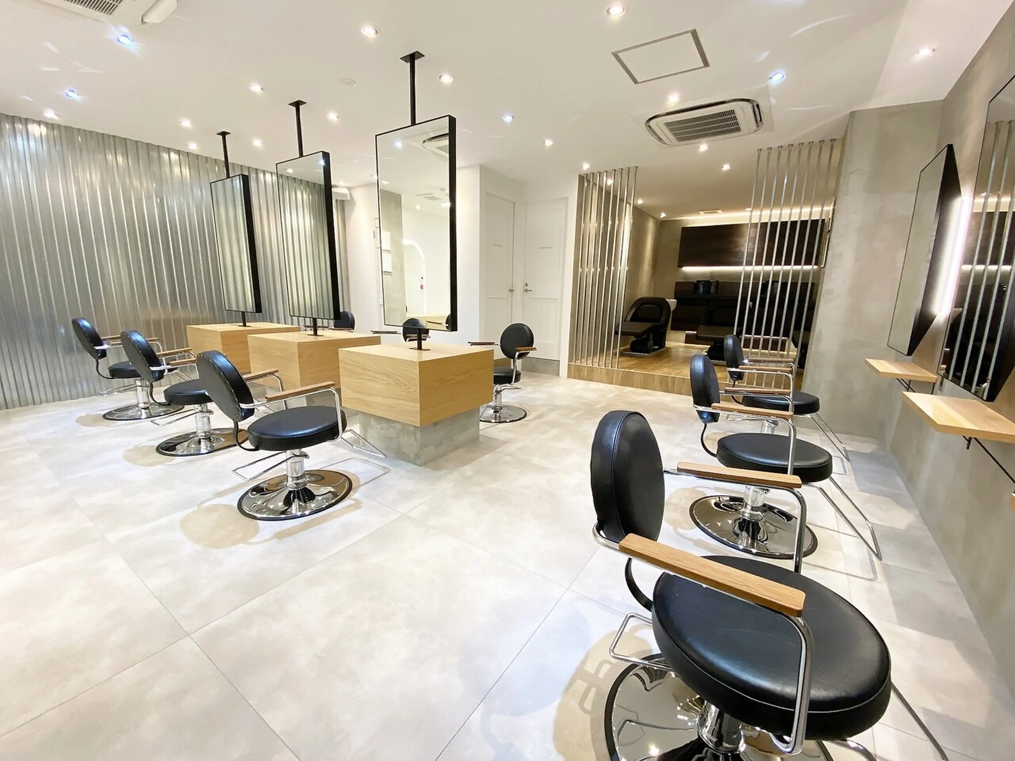 Zina 渋谷 髪質改善&トリートメント&艶髪の内観・外観1