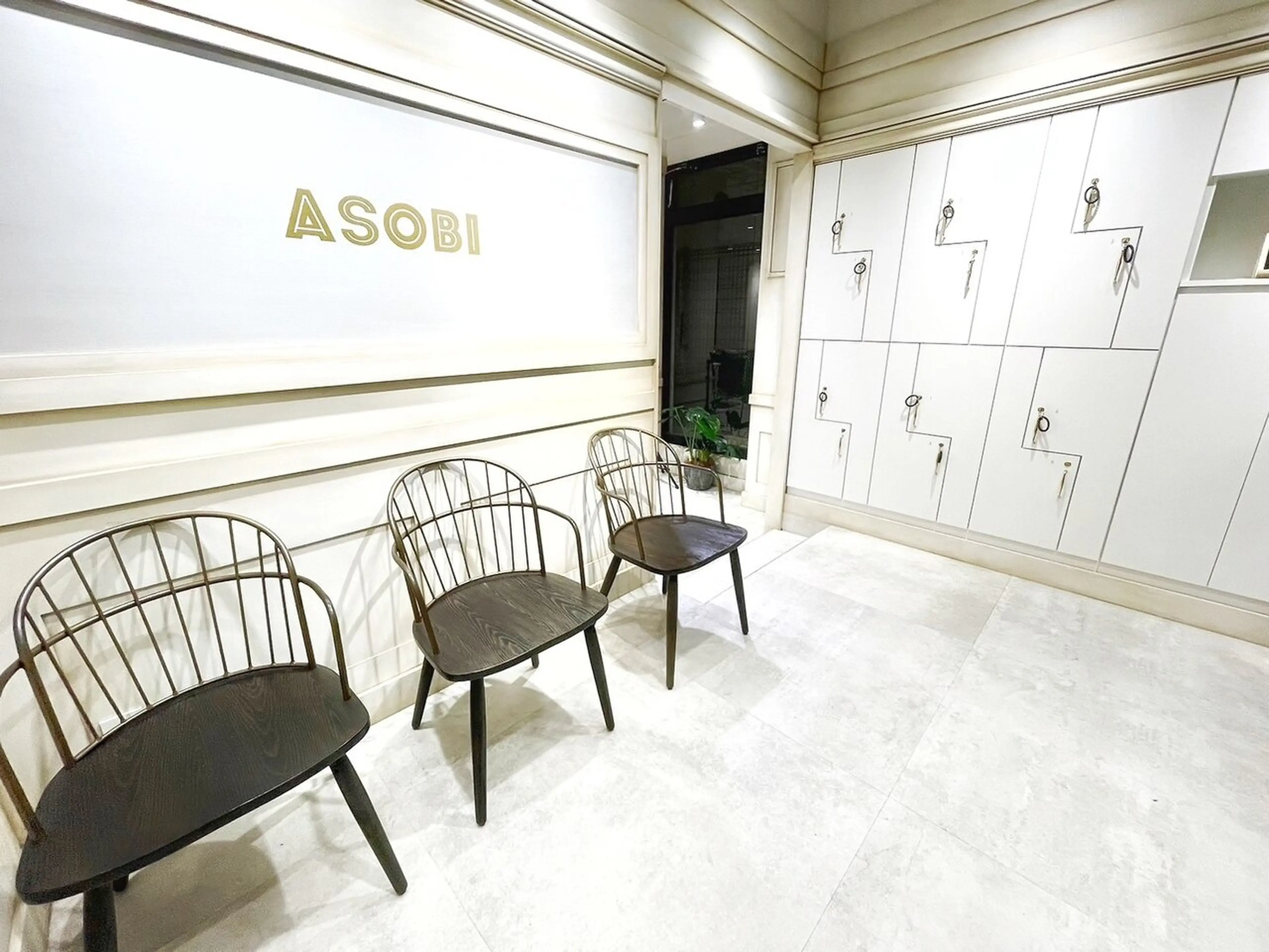 ASOBIの内観・外観2