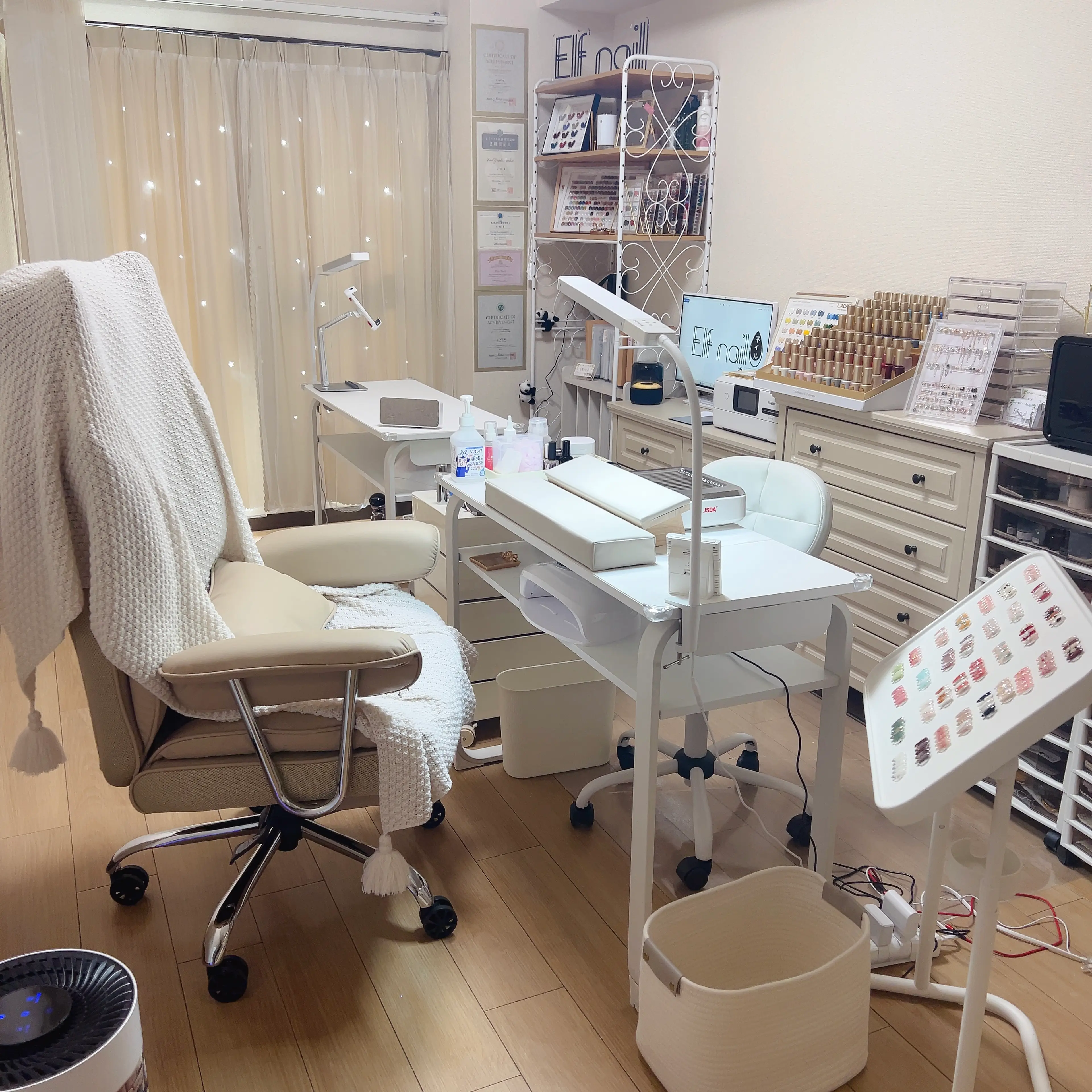 Elf-nailの内観・外観1