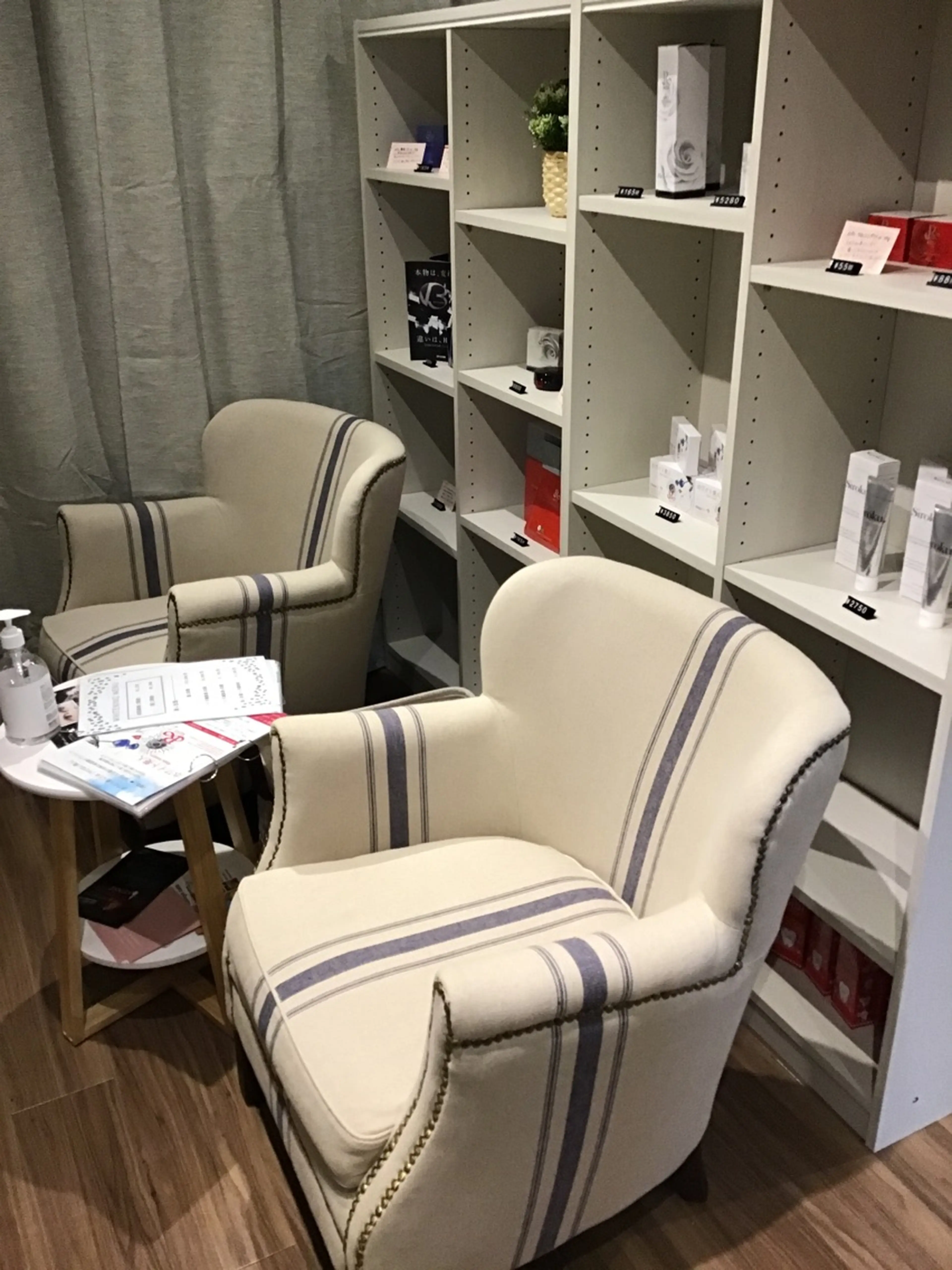 WHITE EYE 栄の内観・外観1