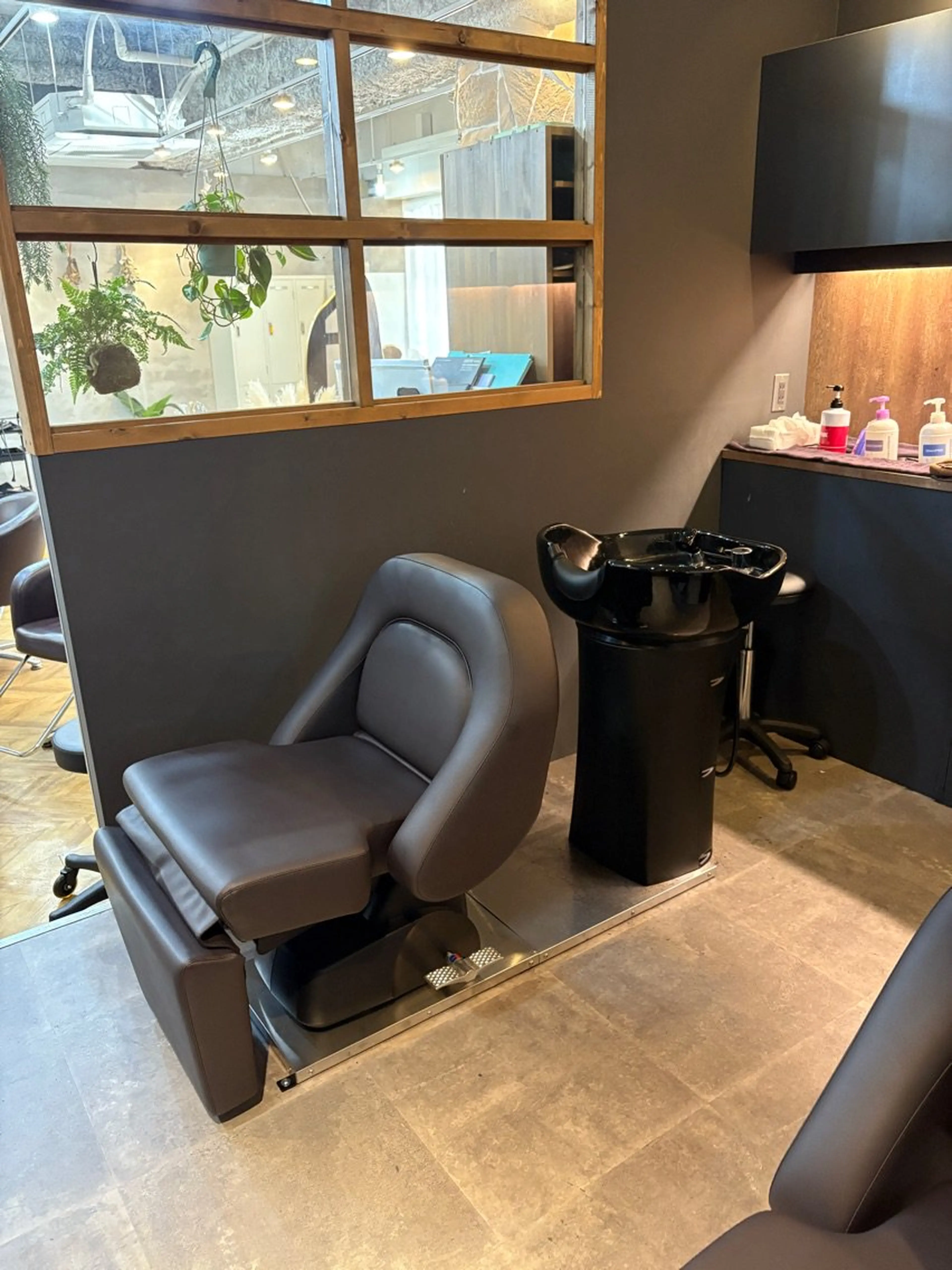 髪質改善＆トリートメント　ALLENhair八尾店の内観・外観2