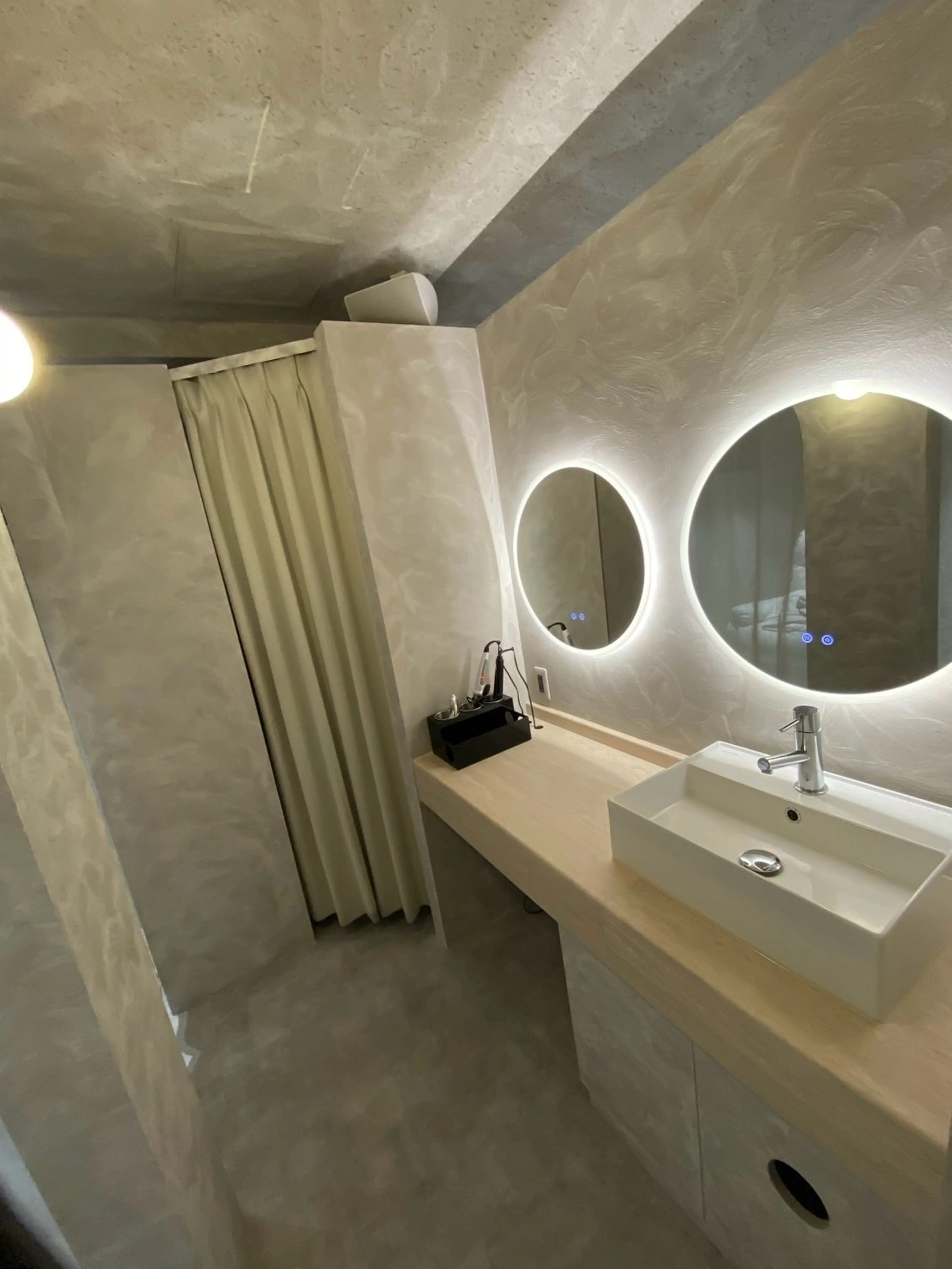 fein.渋谷店の内観・外観3