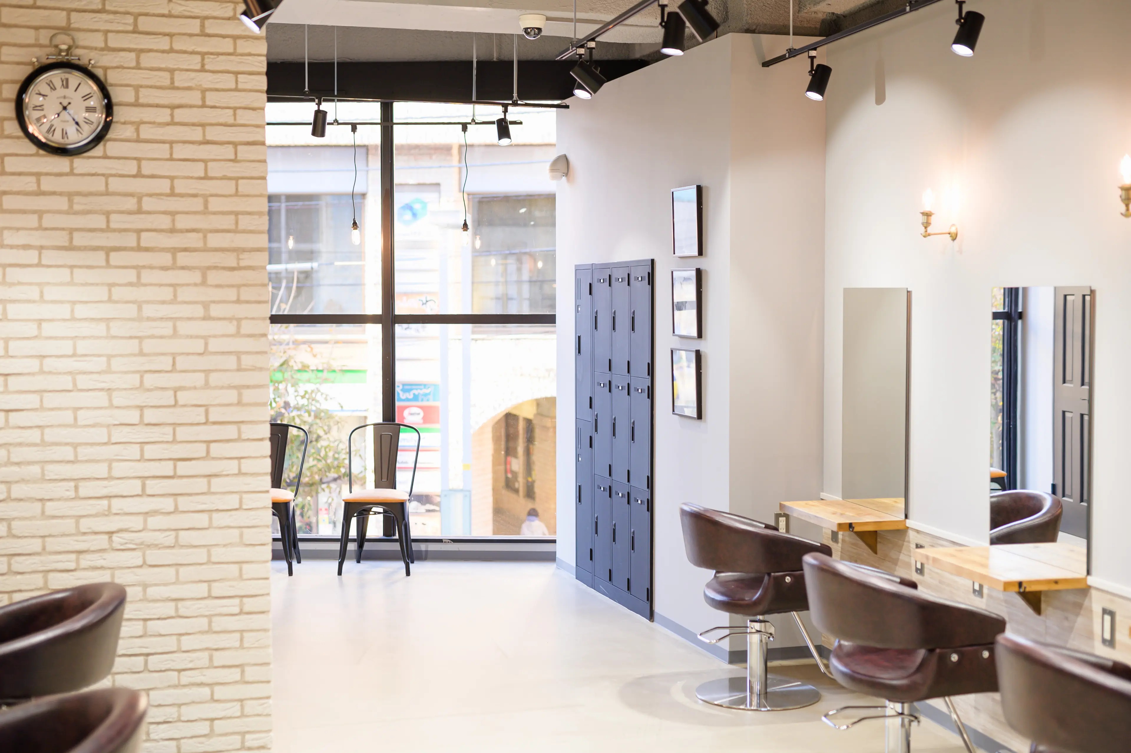 amie大井町駅店の内観・外観1