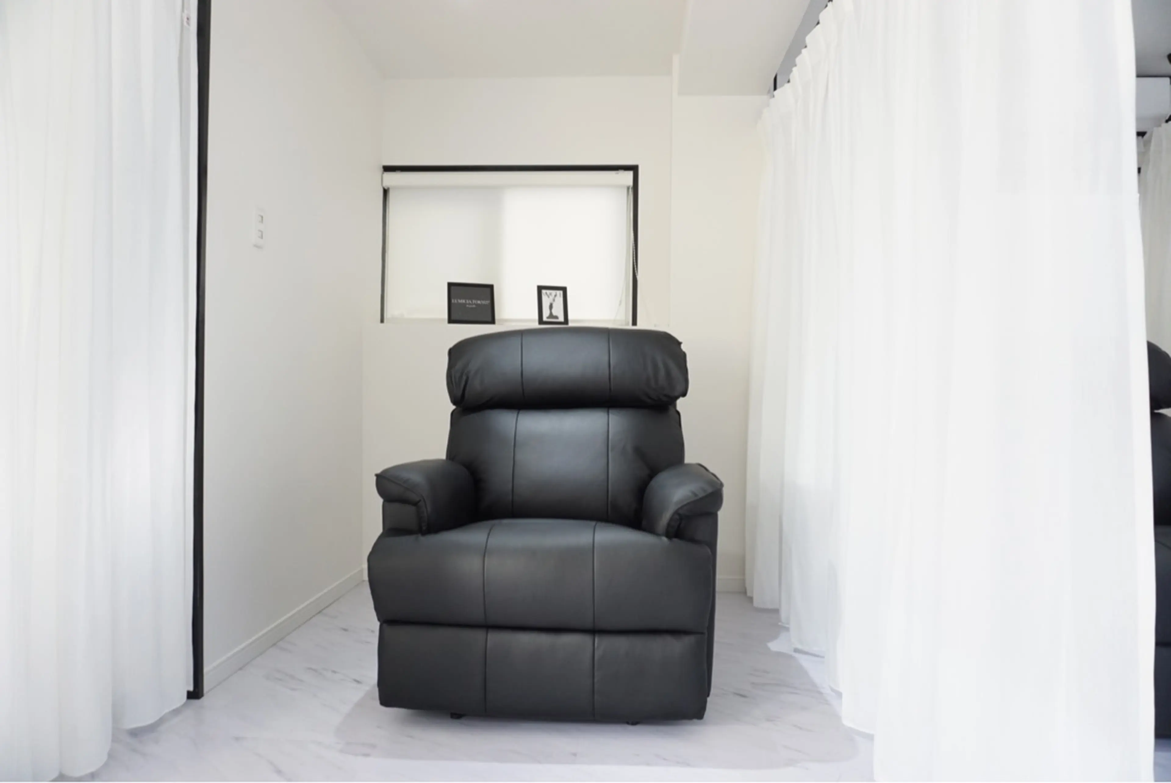 アイブロウサロン LUMICIA. -TOKYO- 福岡天神店【眉毛専門店】の内観・外観1