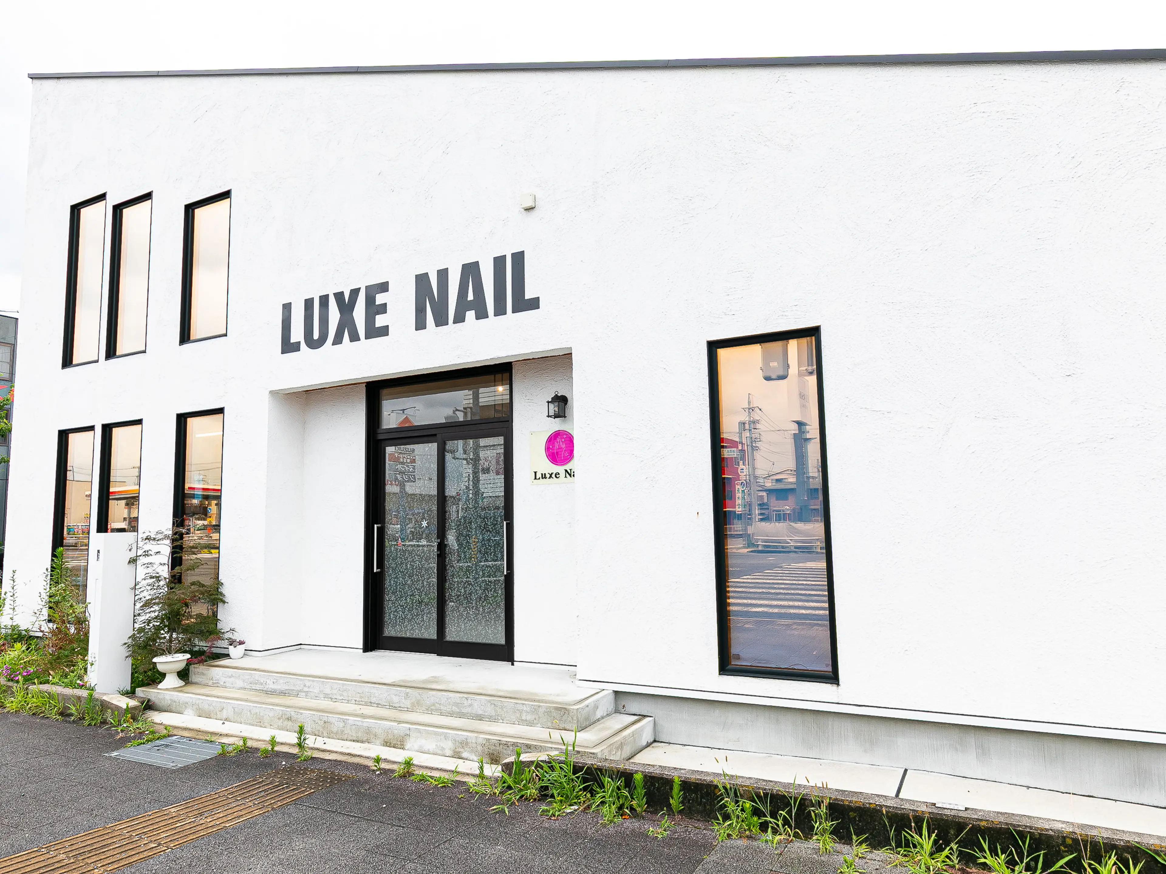 Luxe Nail Salonの内観・外観1
