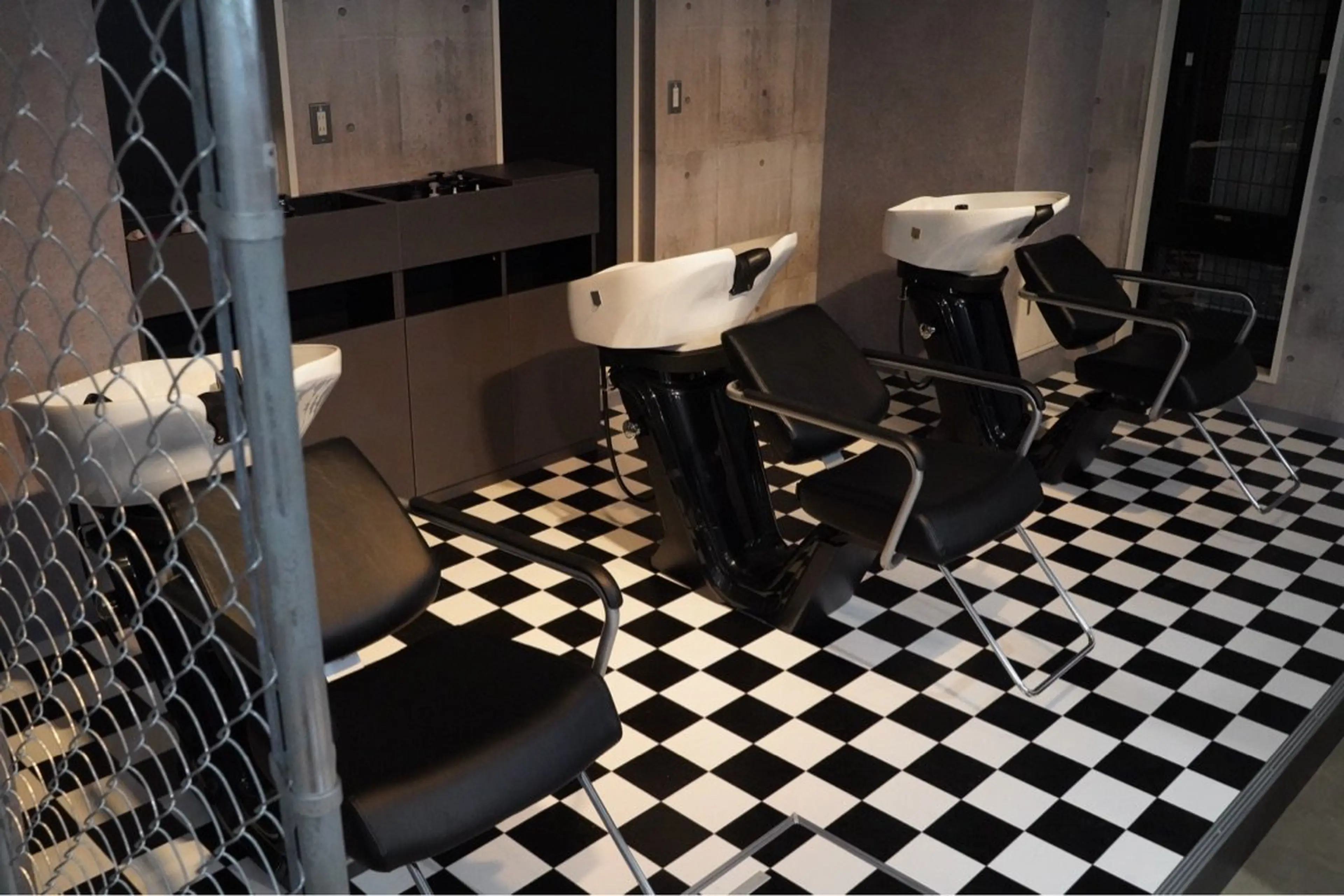 MENIN MEN'S SALONの内観・外観3