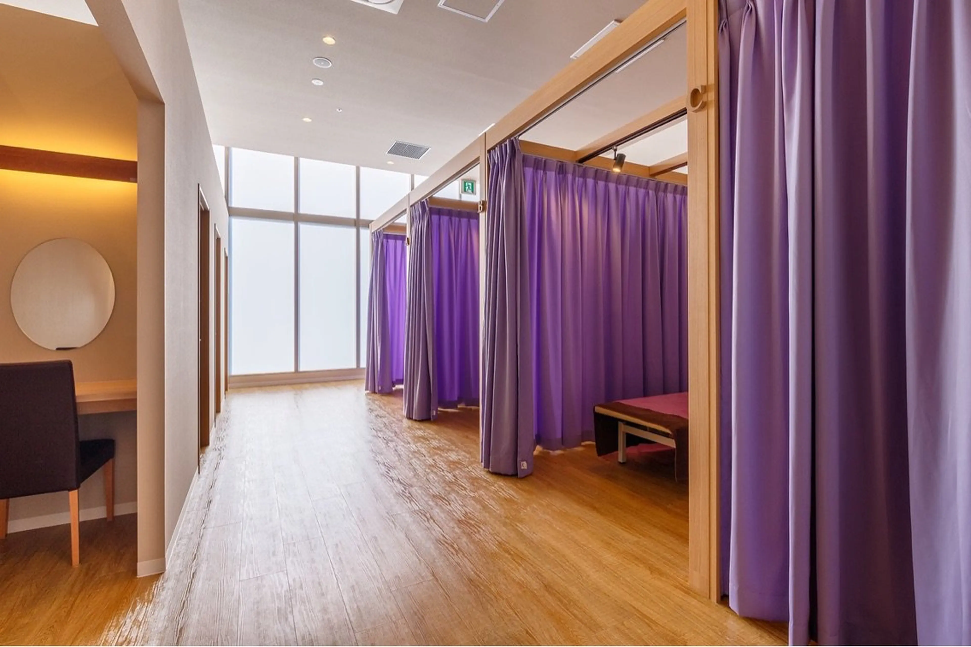 美容電流サロン　RAY PLUS イオン卸町店の内観・外観3