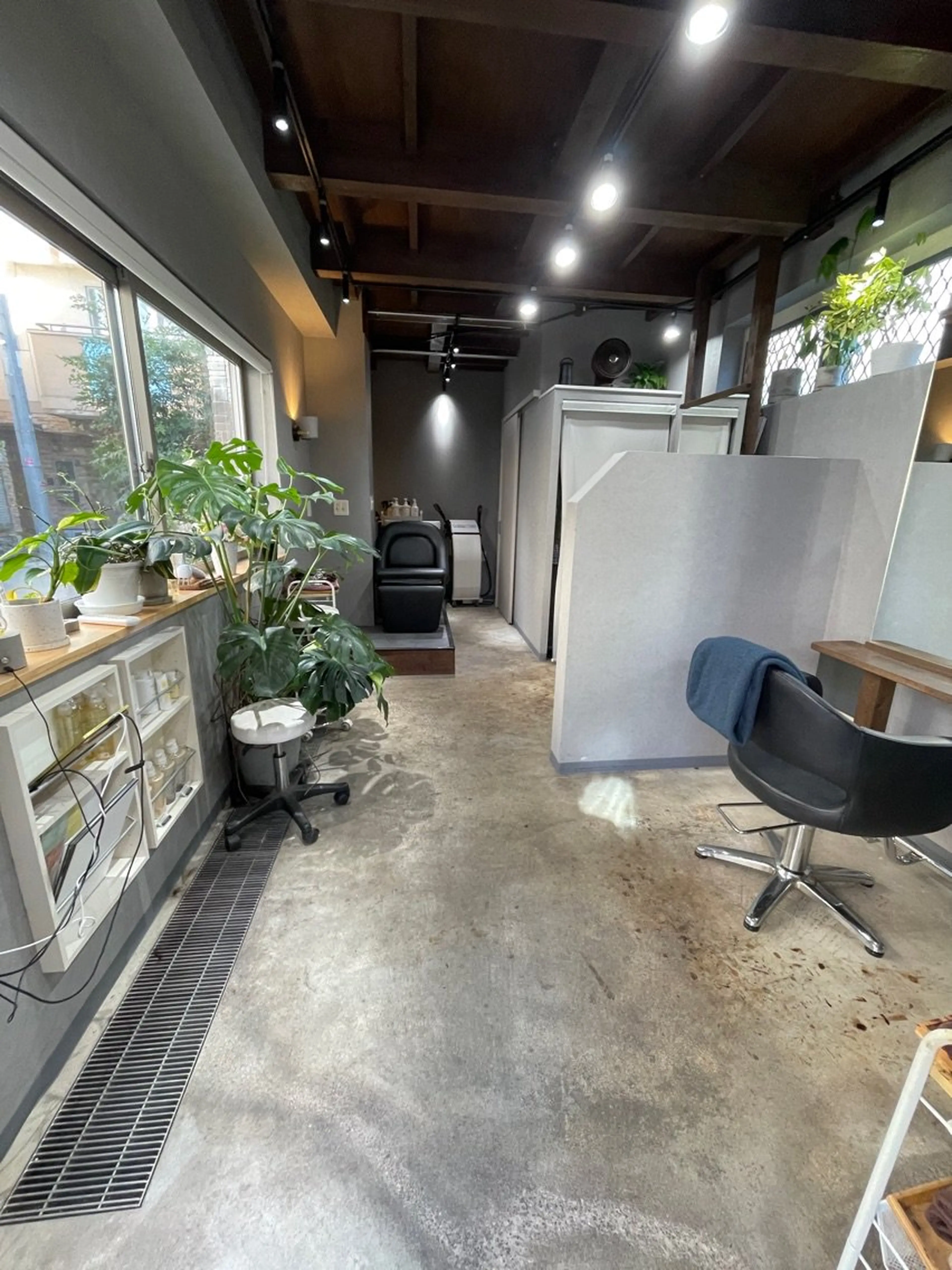 Nidomi 大森店の内観・外観1