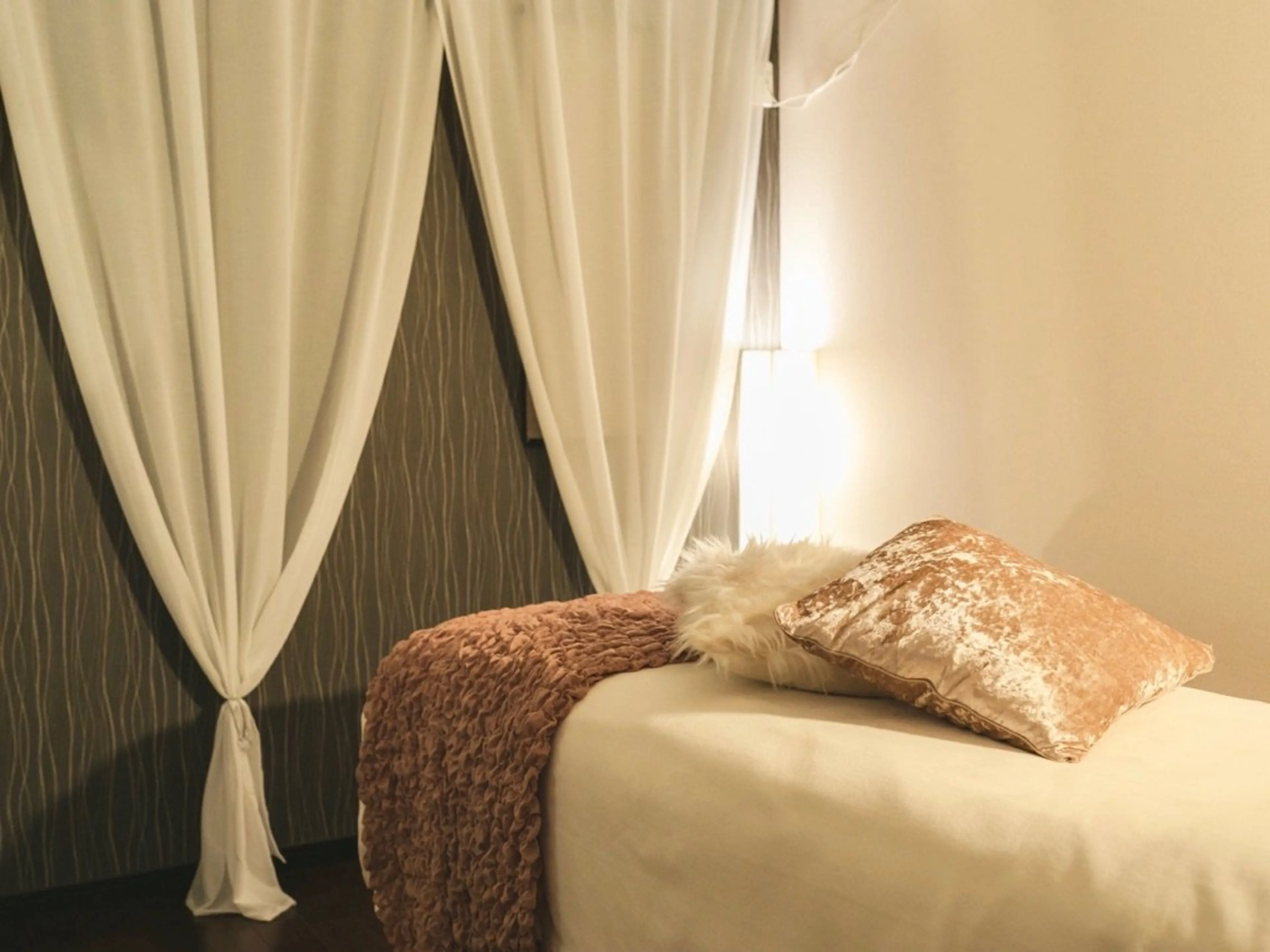 サロンドフルベール名古屋一色店の内観・外観1