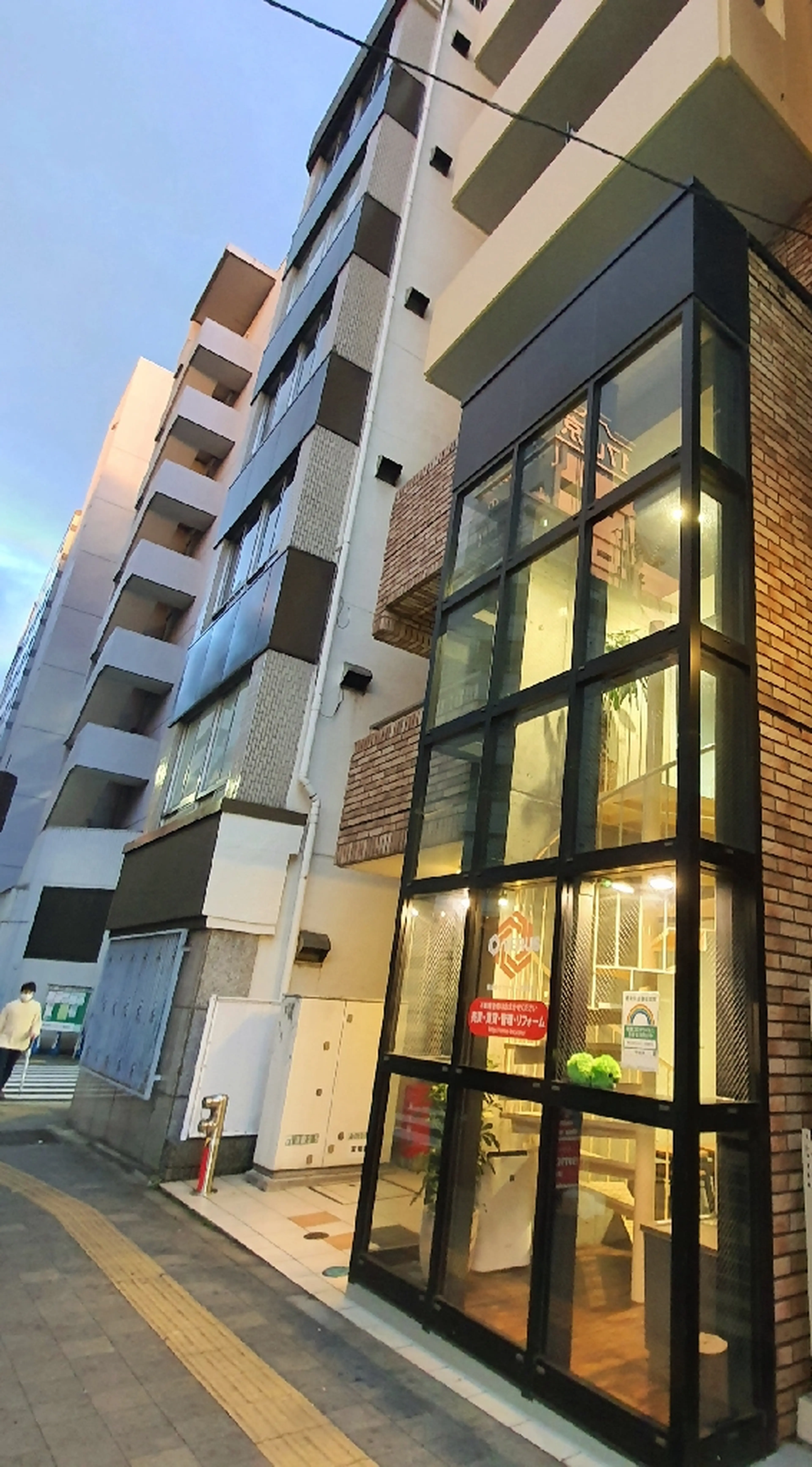 Eyelashes/Eyebrows HINTOの内観・外観2