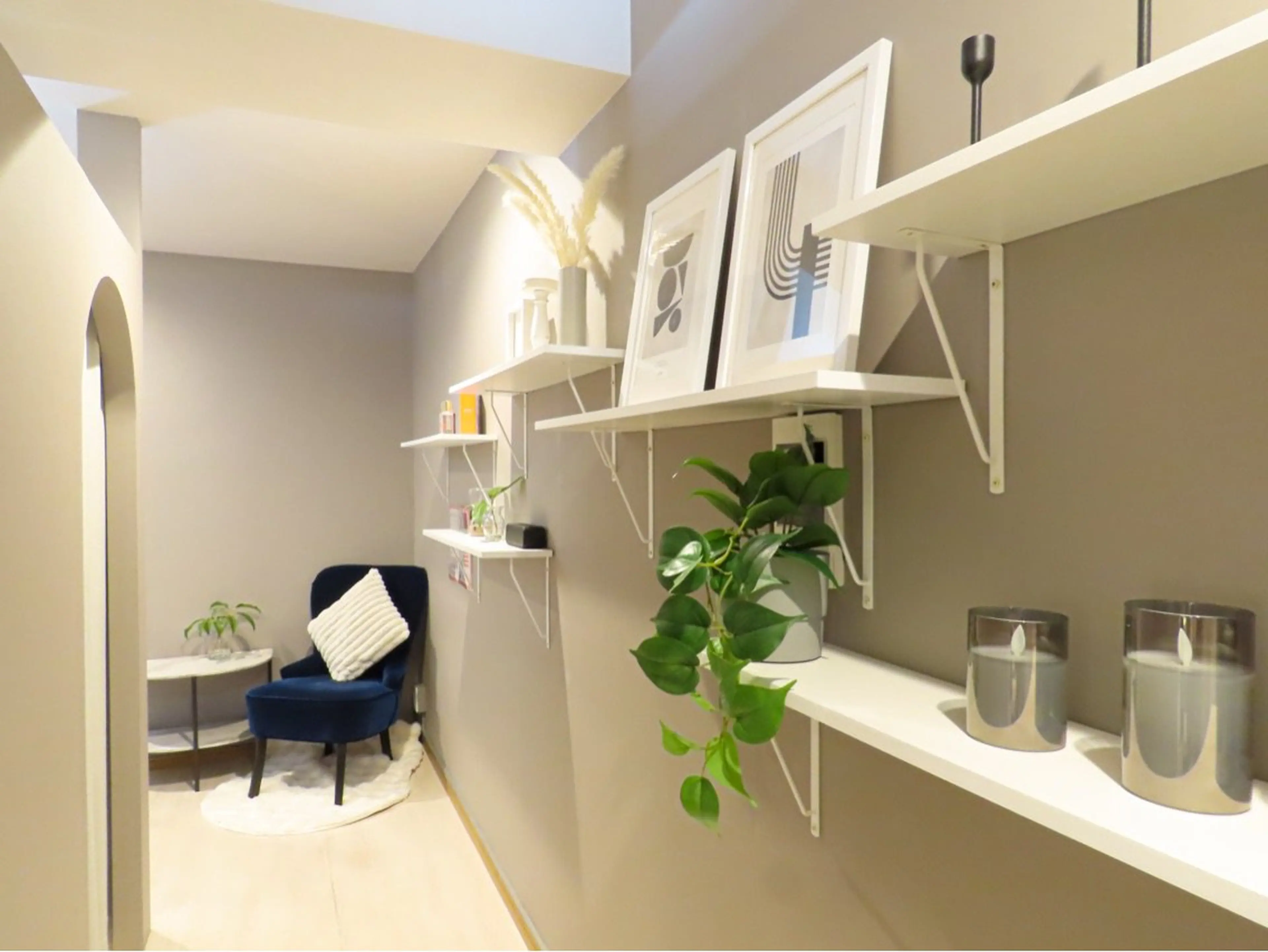 INNER GLOWの内観・外観1