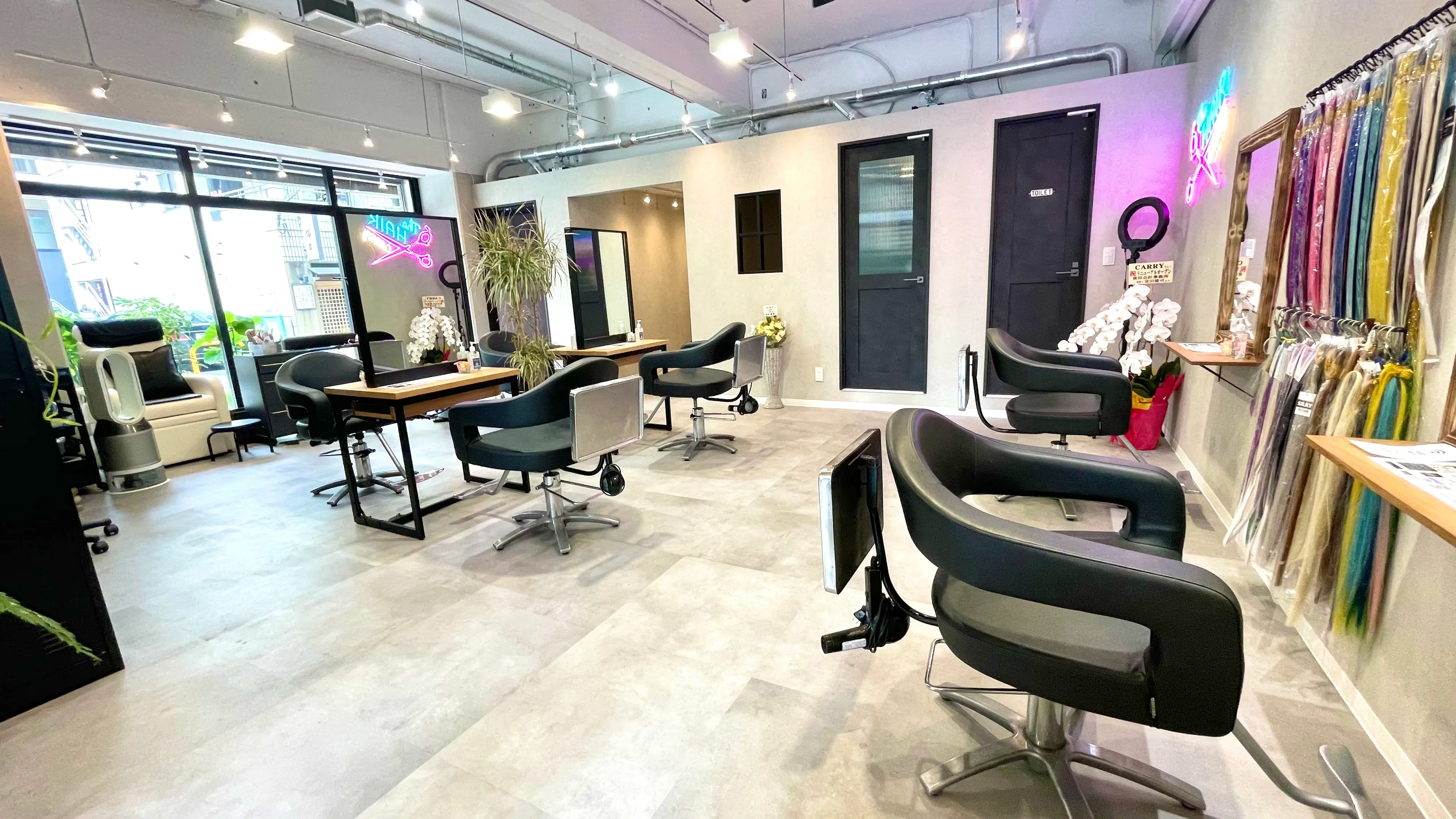 CARRYの内観・外観2