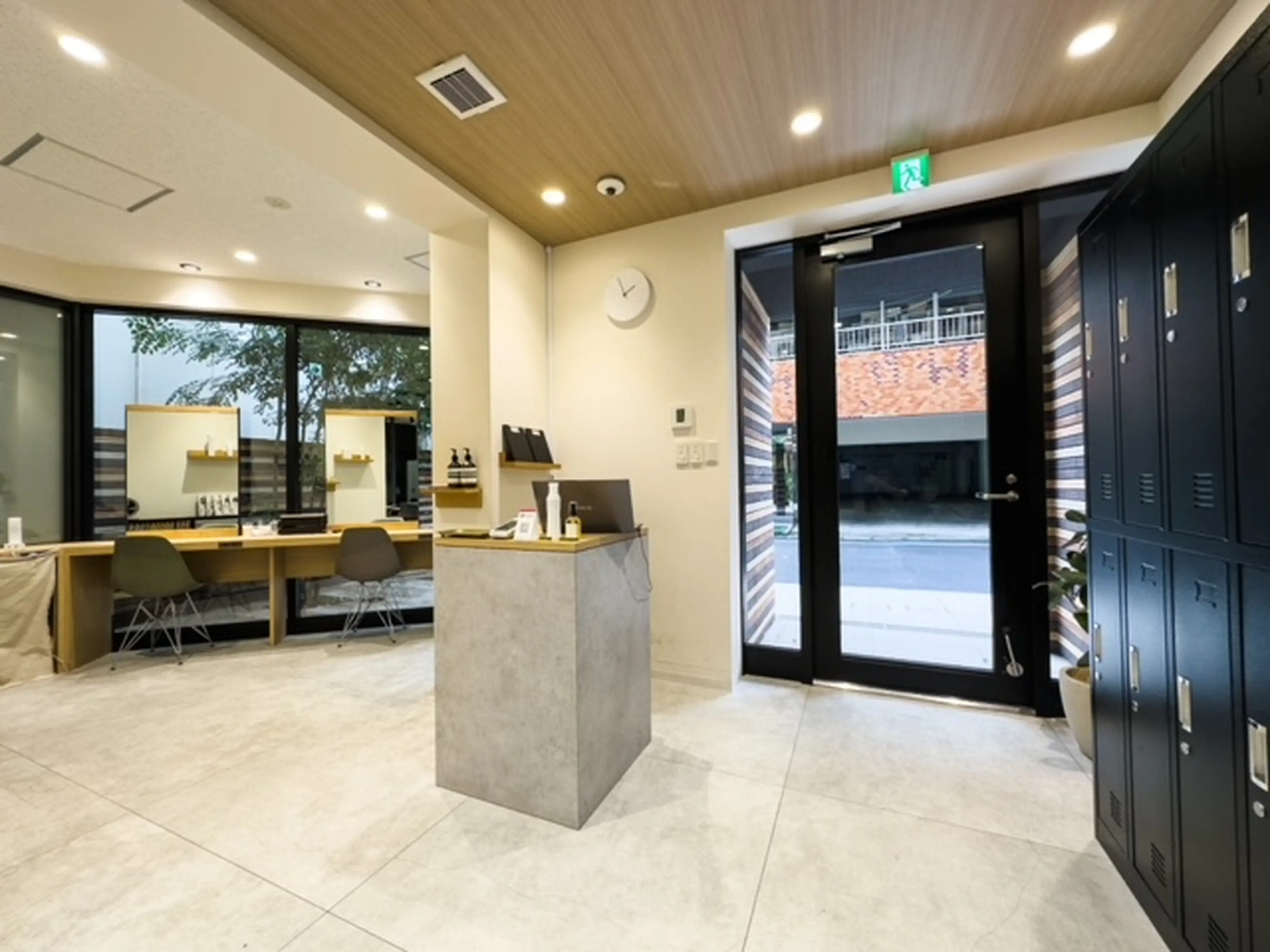 smith 秋葉原の内観・外観2