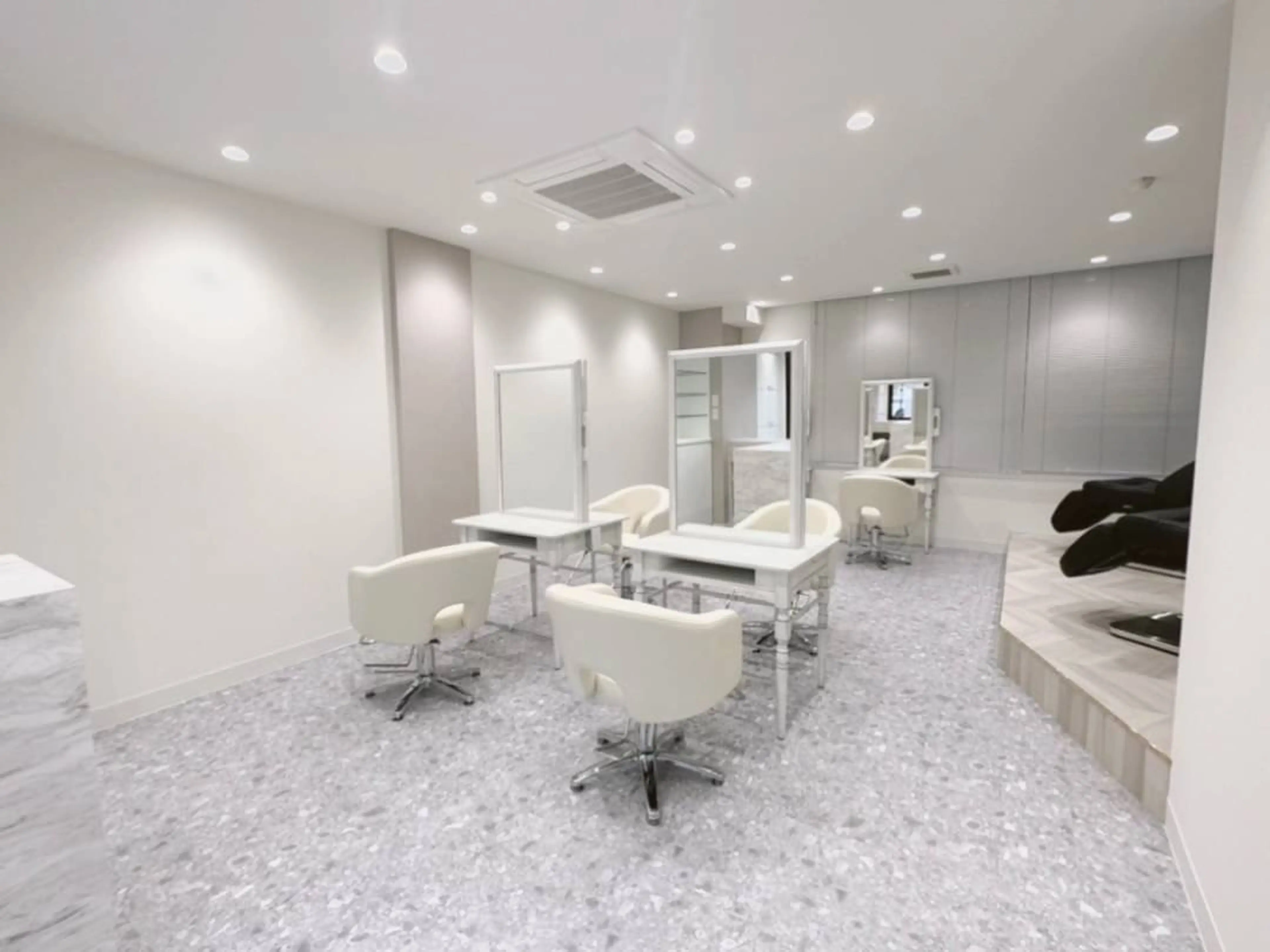 naviの内観・外観1